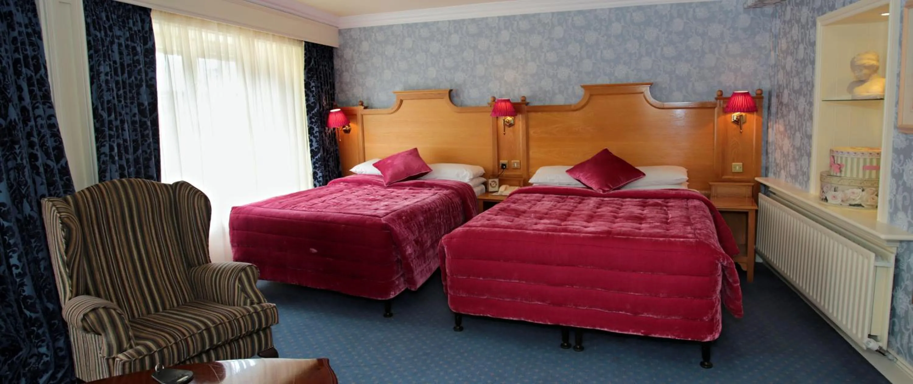 Bed in Arbutus Hotel