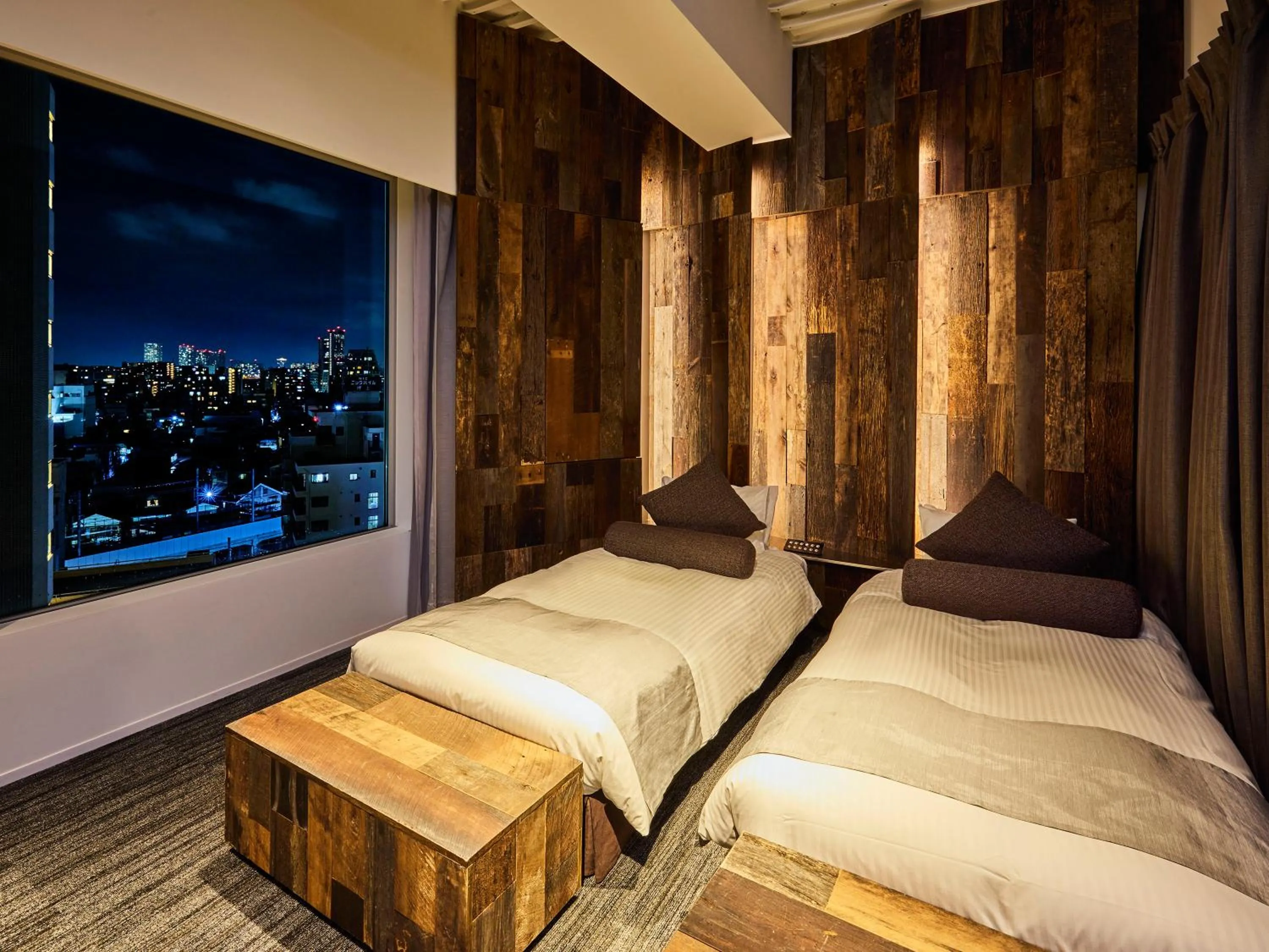 Photo of the whole room, Bed in ONE@Tokyo by insomnia