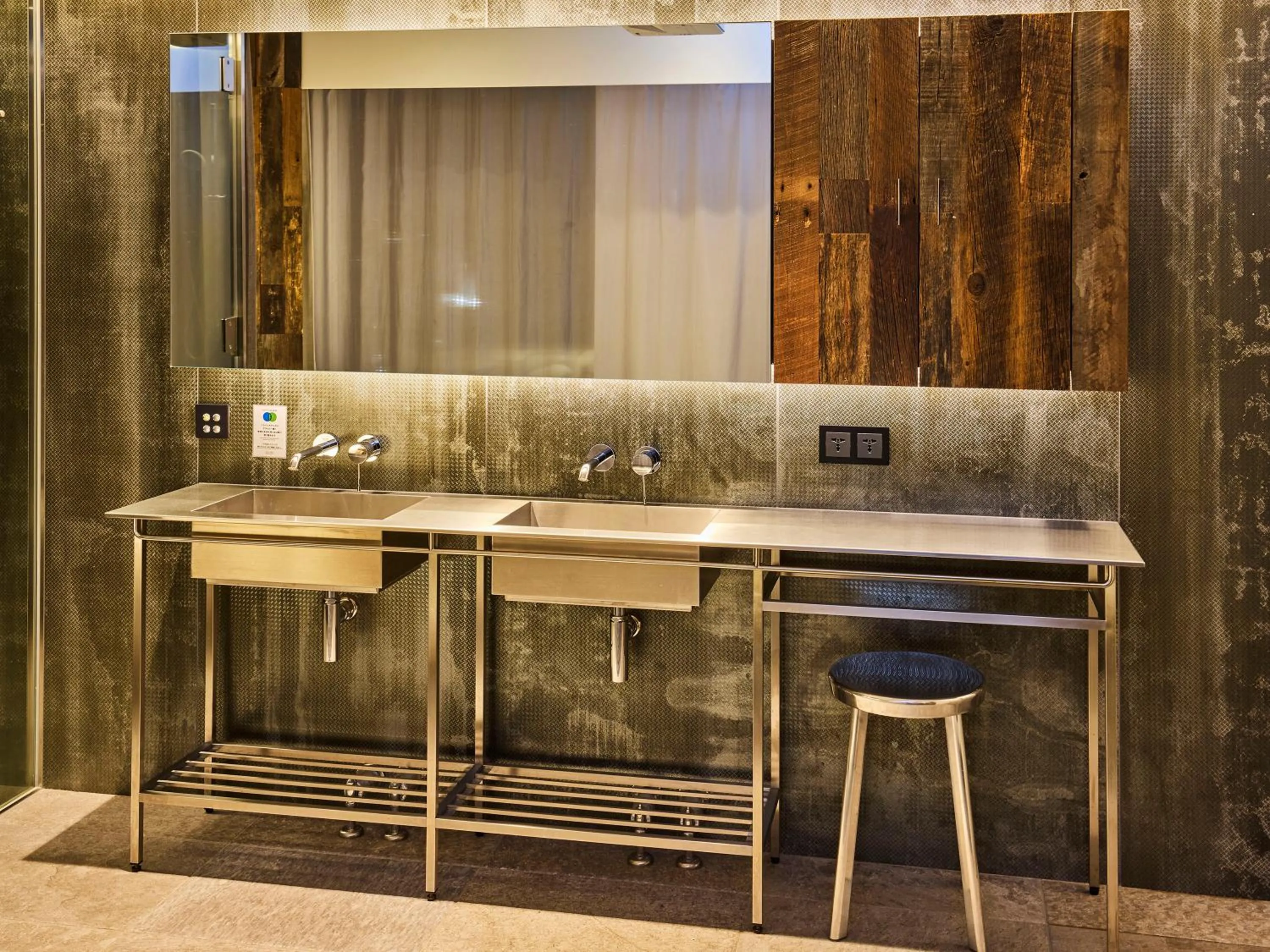 Lounge or bar in ONE@Tokyo by insomnia