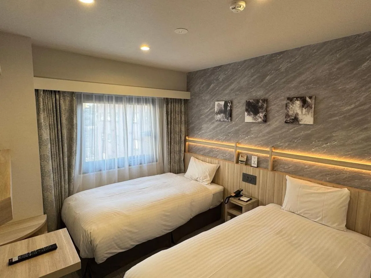 Bed in Akasaka Yoko Hotel