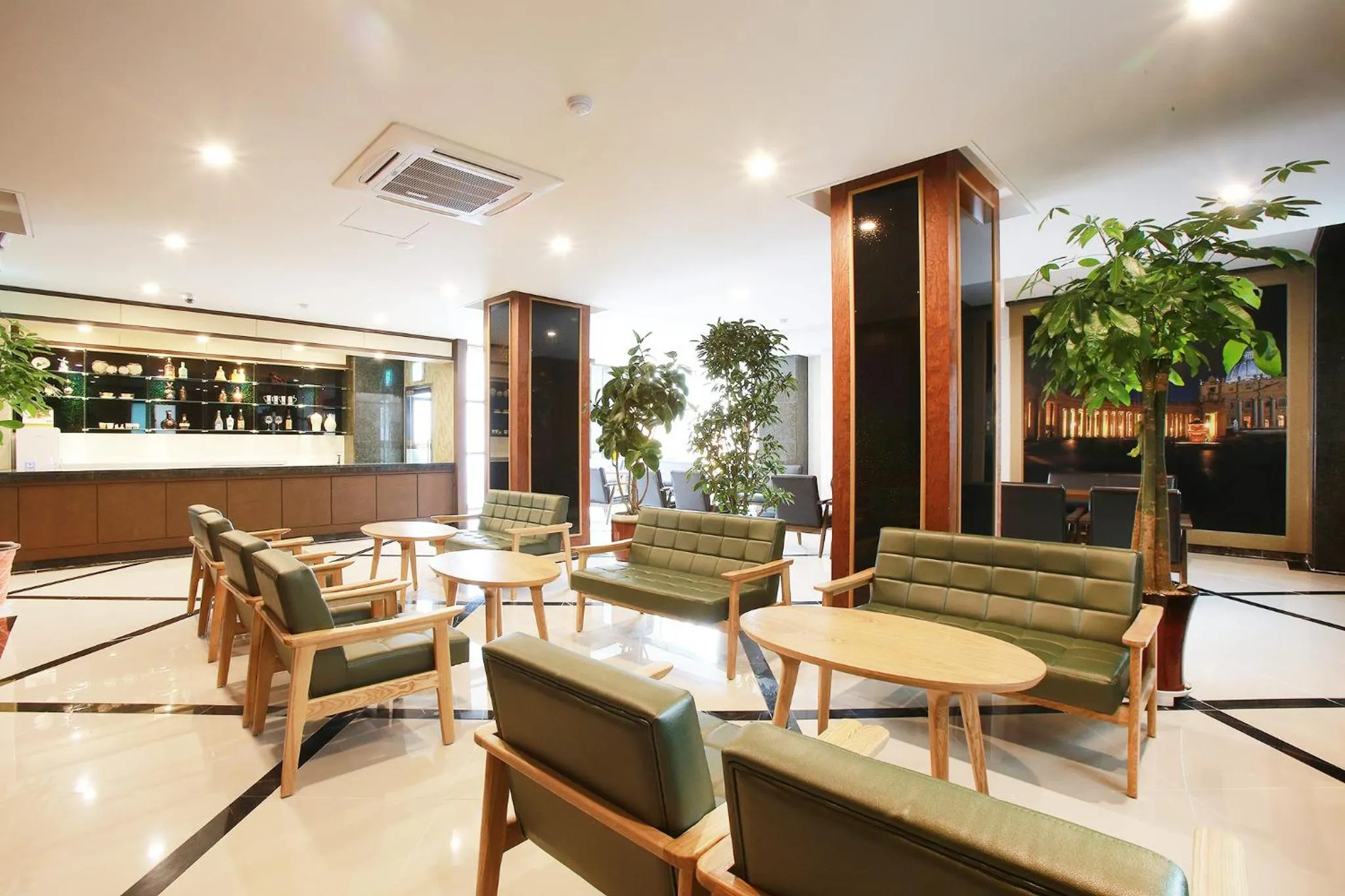 Communal lounge/ TV room in Paju Golden Hill