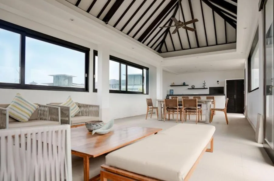 Kitchen or kitchenette in Echo Beach Duo