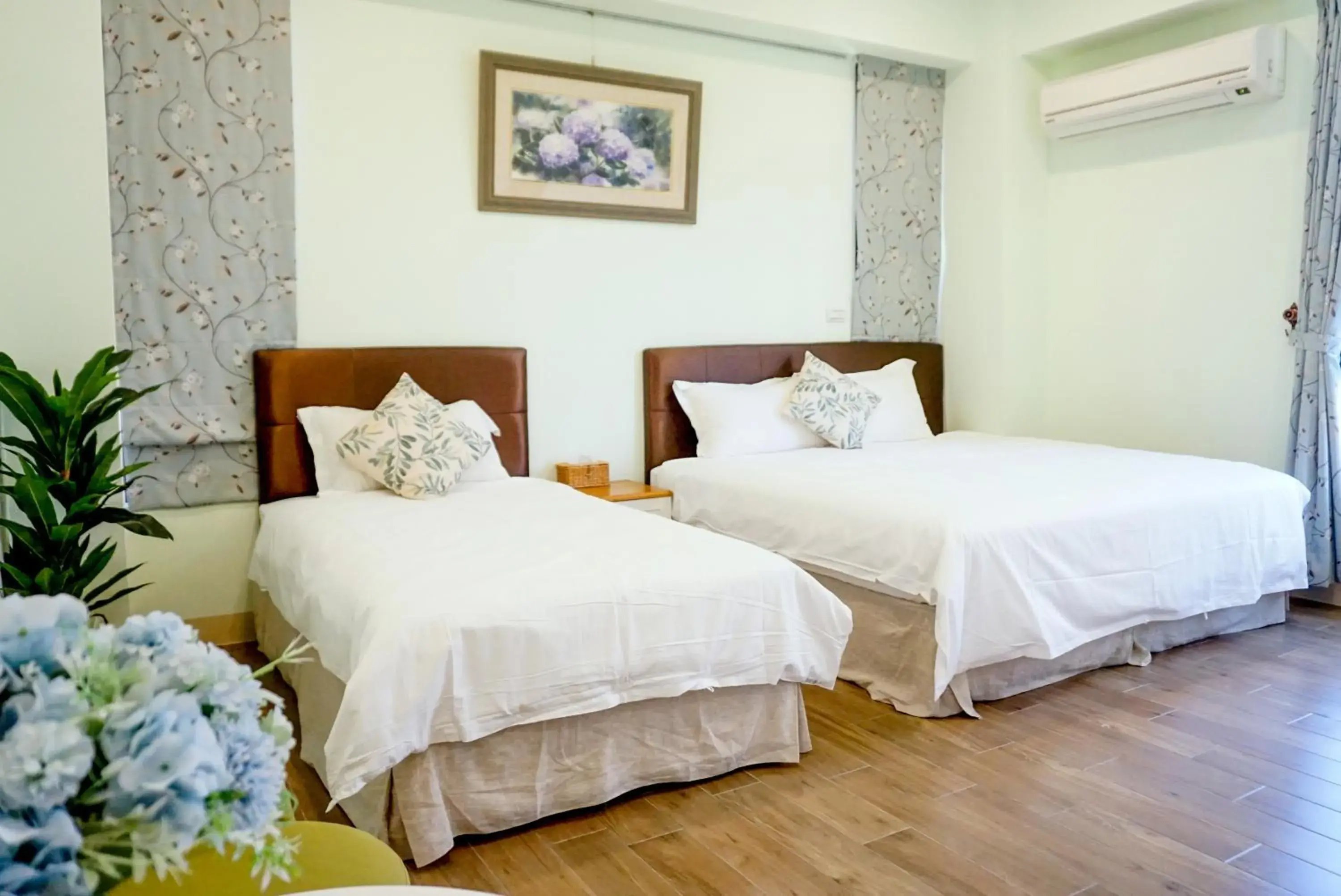 Triple Room with View in Pottery Flower B&B Triple Room with View in Pottery Flower B&B