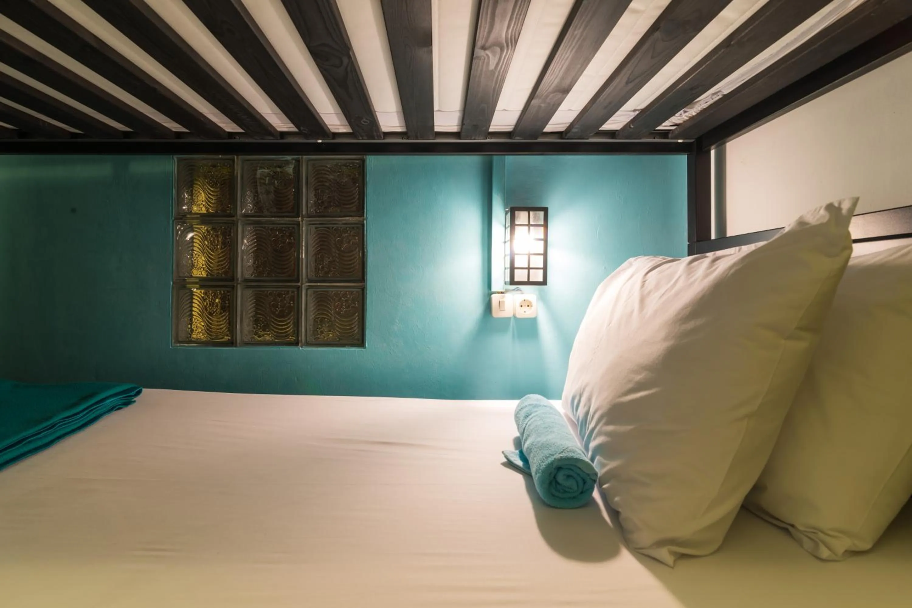 bunk bed, Bed in Wonderloft Hostel Kota Tua