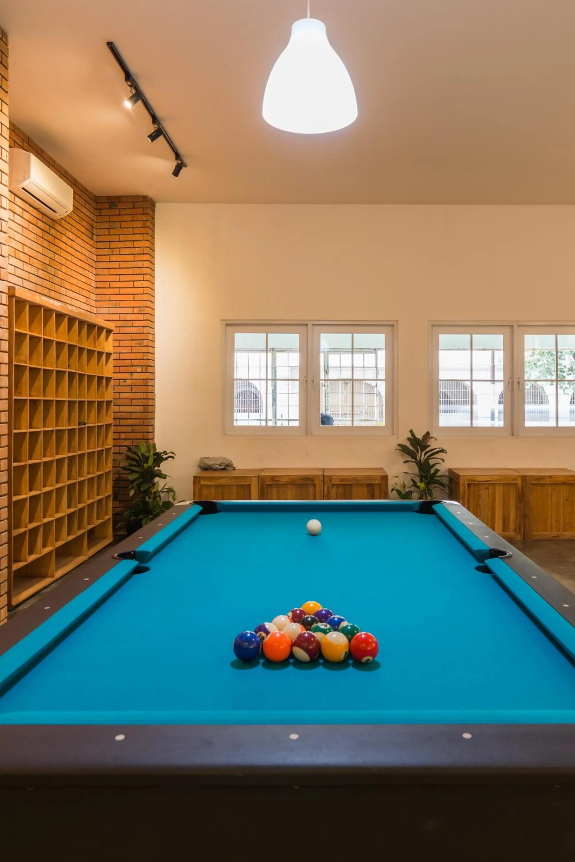Billiard in Wonderloft Hostel Kota Tua