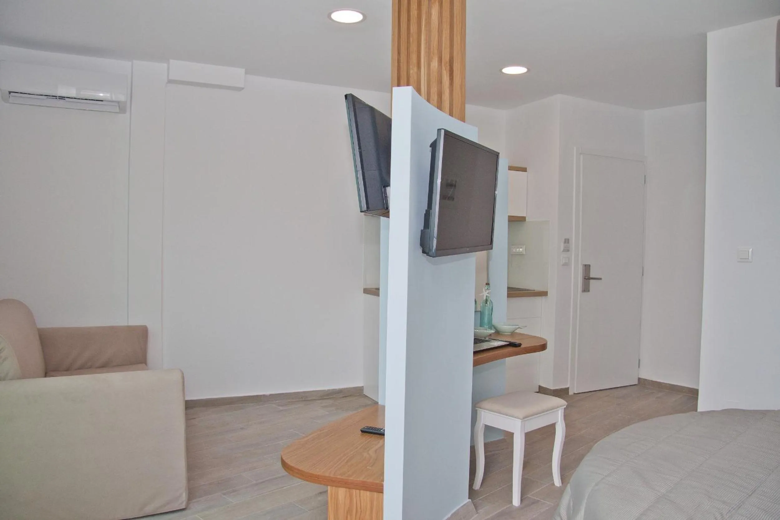 TV and multimedia in Christina Beach Hotel