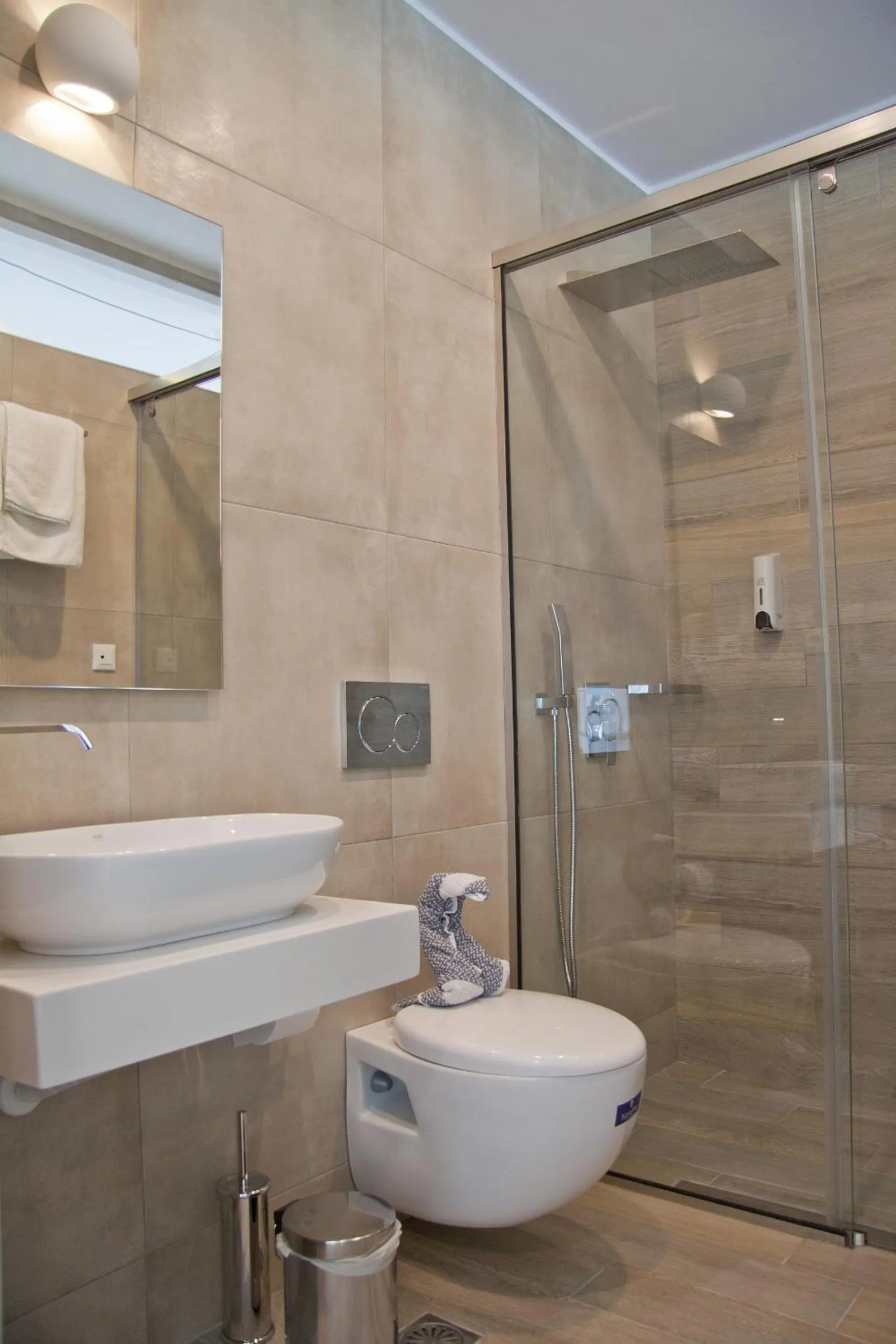 Shower in Christina Beach Hotel