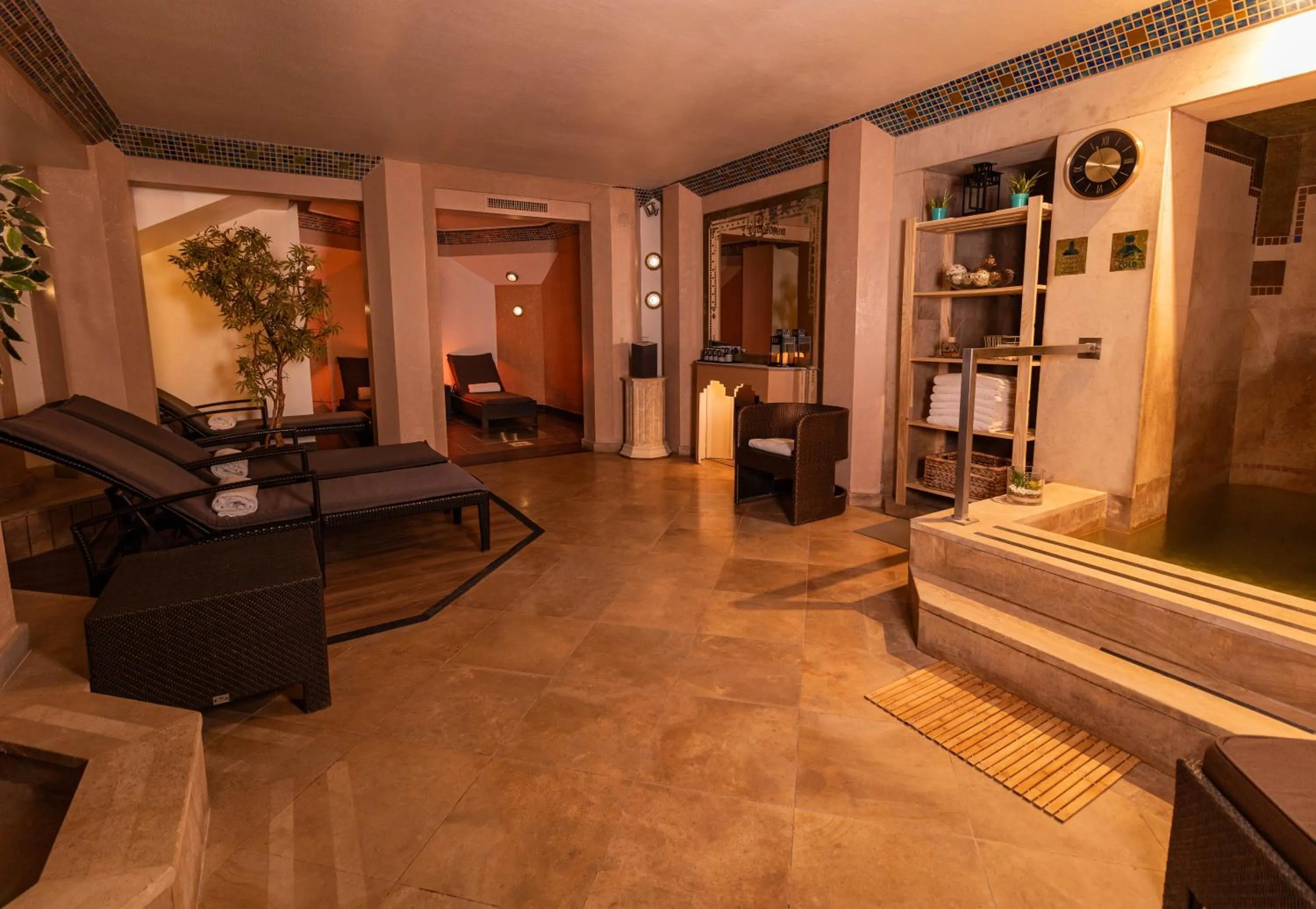 Spa and wellness centre/facilities in Le Grand Hôtel - Domaine De Divonne