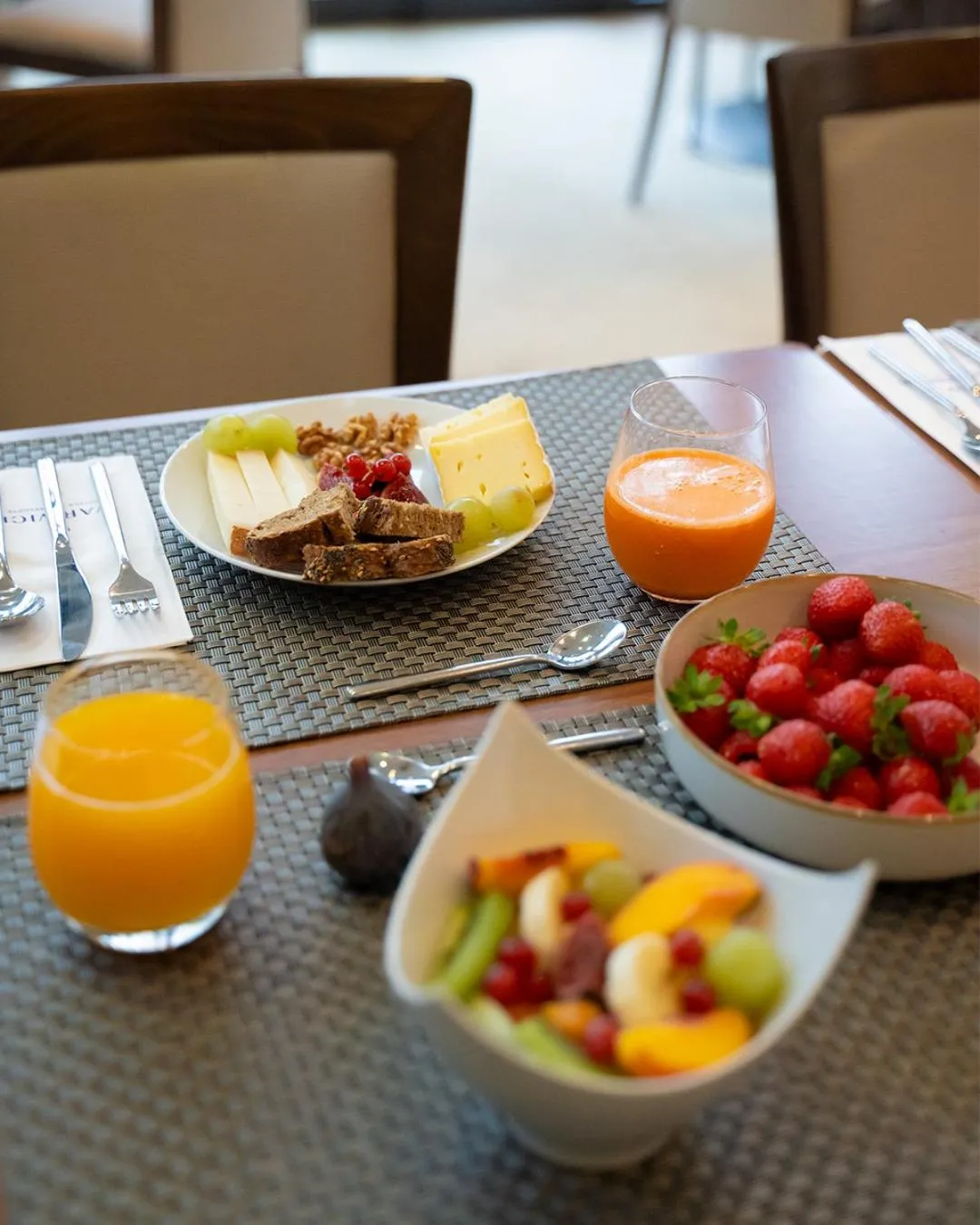 Warwick Reine Astrid - Lyon