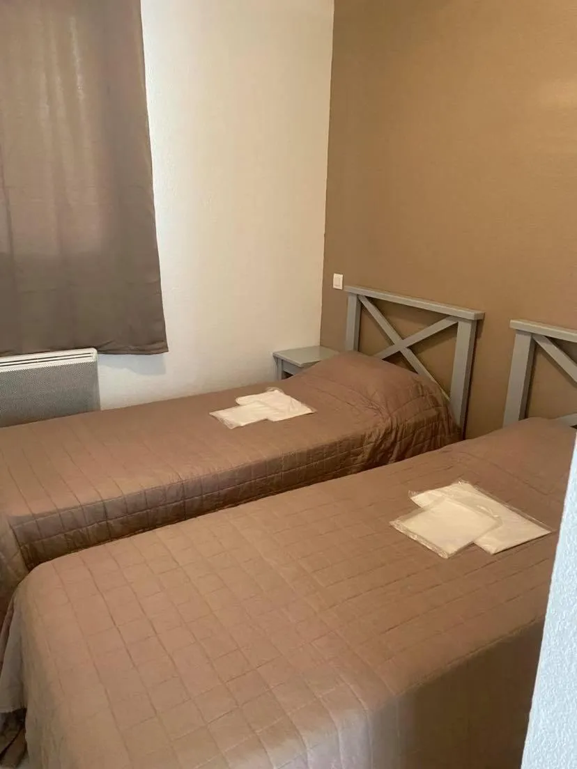 Bedroom, Bed in Laouchet Le Hameau des Grands Lacs