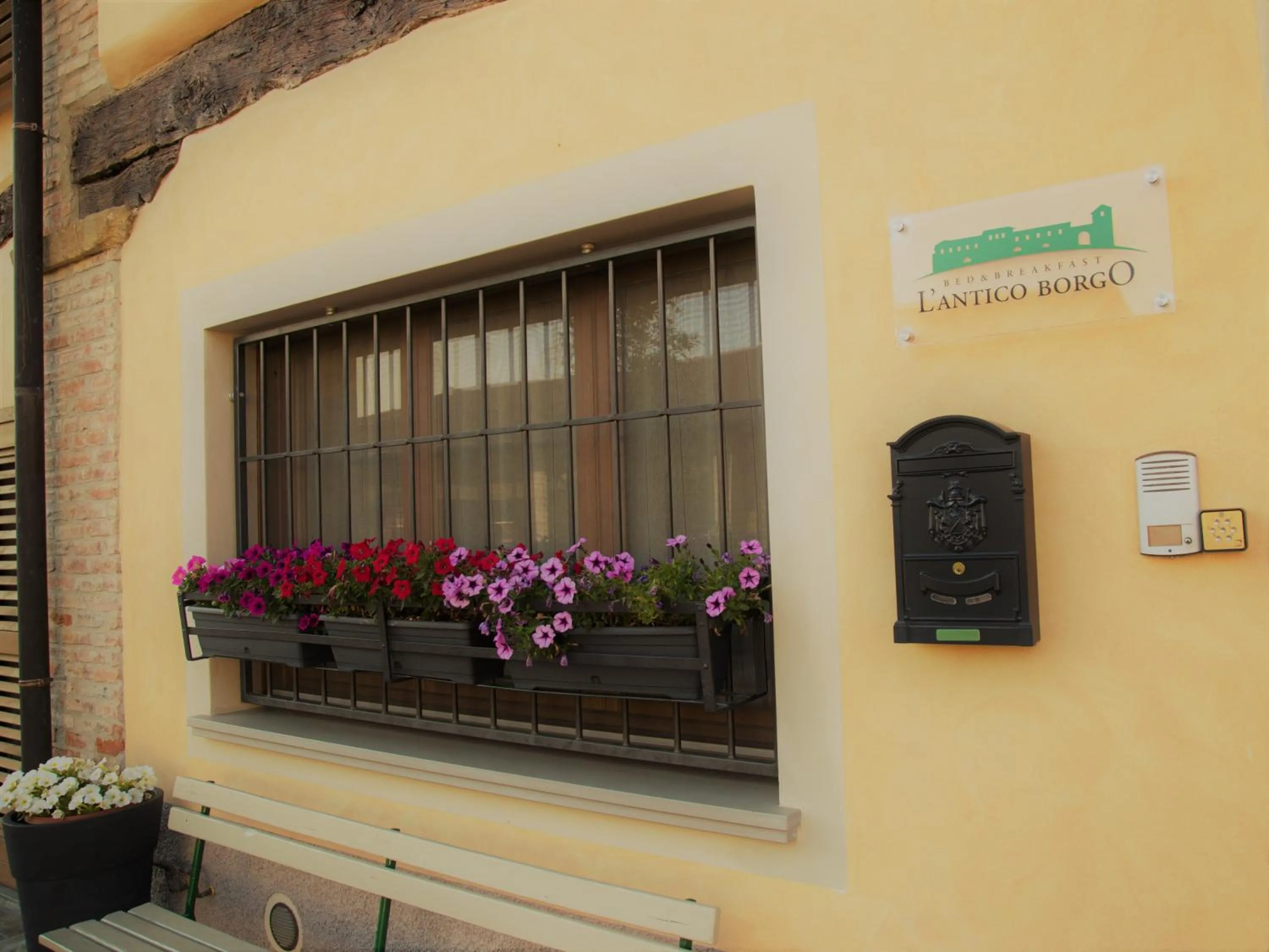 L'Antico Borgo