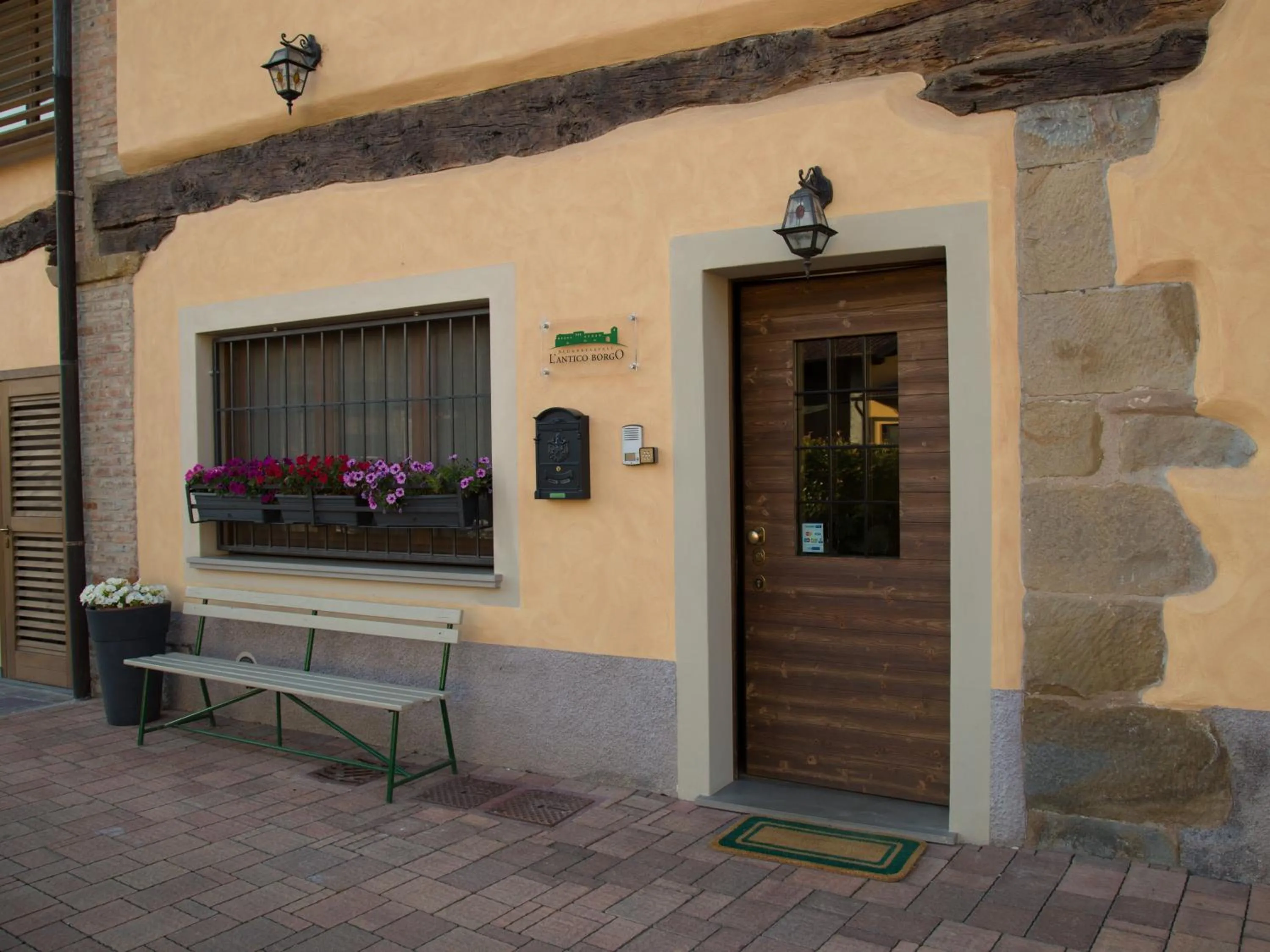 L'Antico Borgo