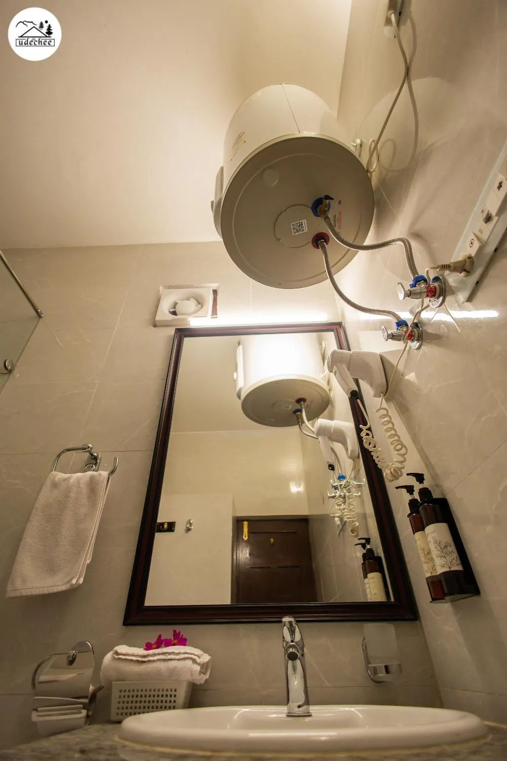 Hotel Udechee Huts, McLeod Ganj