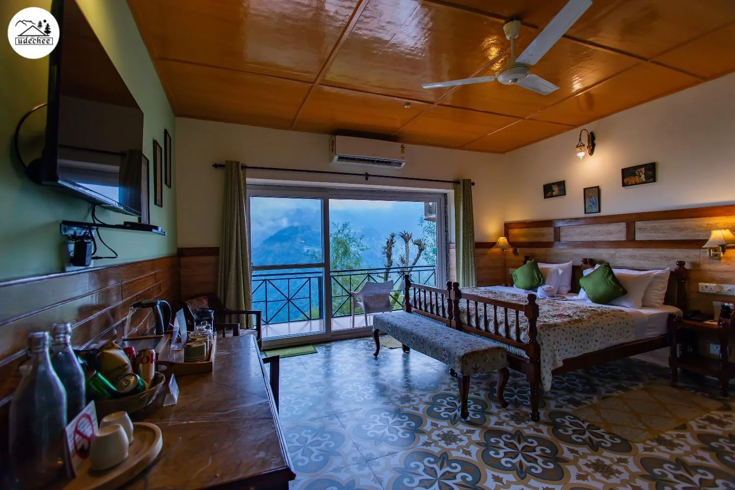 Hotel Udechee Huts, McLeod Ganj