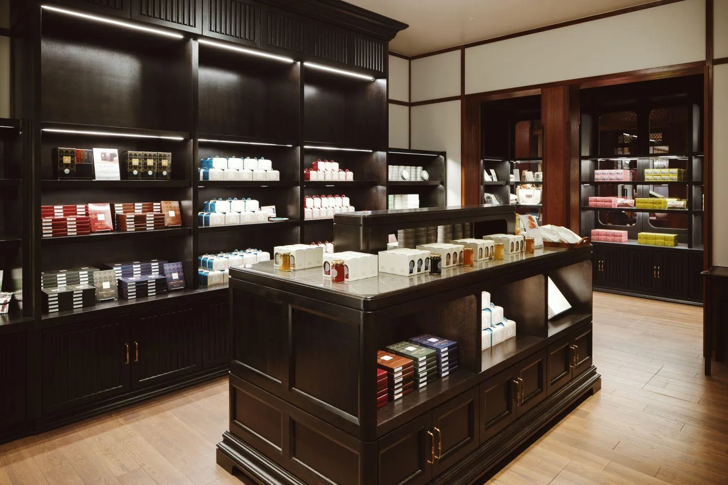 Shopping Area in Mampei Hotel