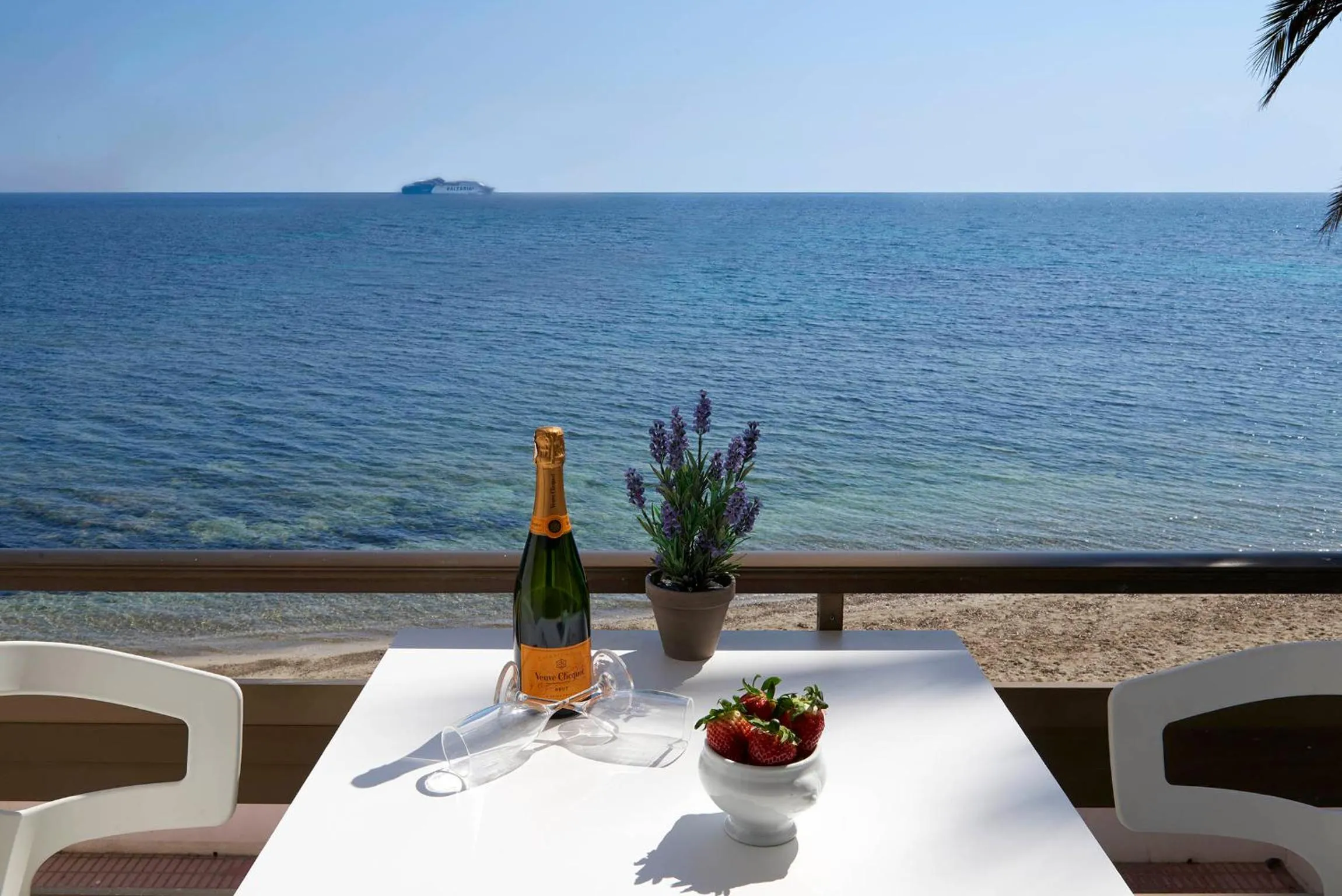 Day in Enkala Apartamentos