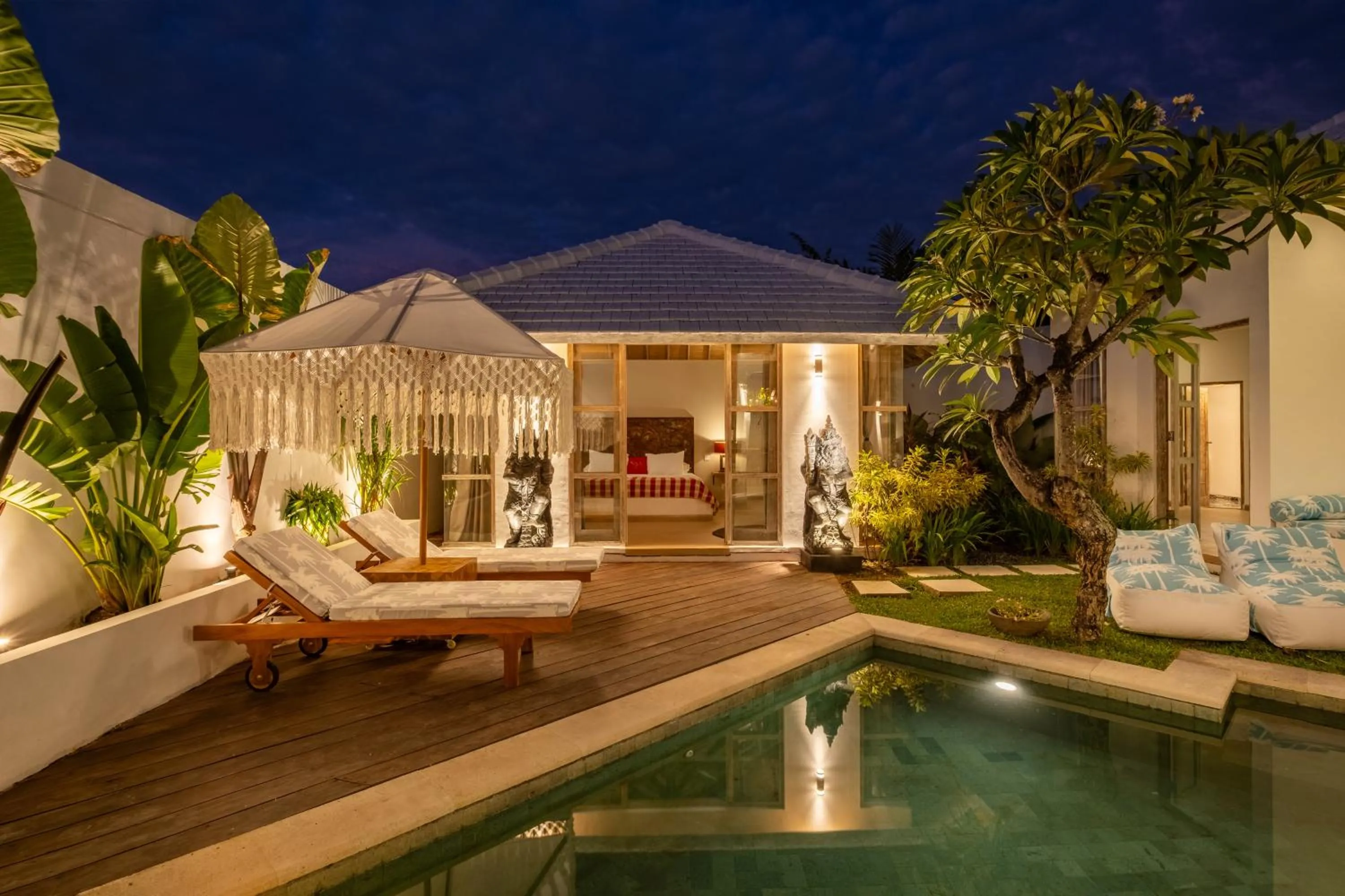 Property building in Villa Dipta