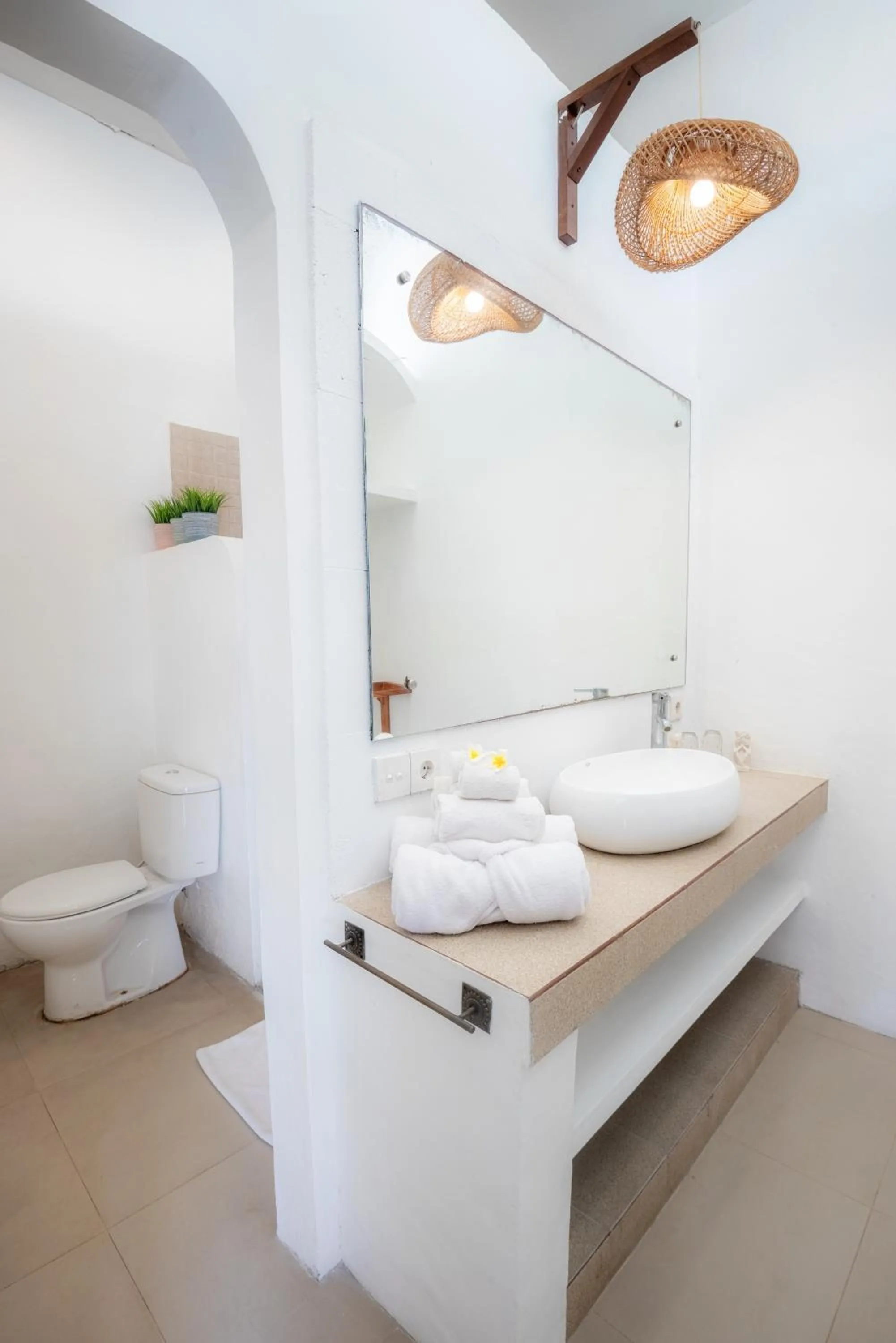 Shower in Villa Dipta