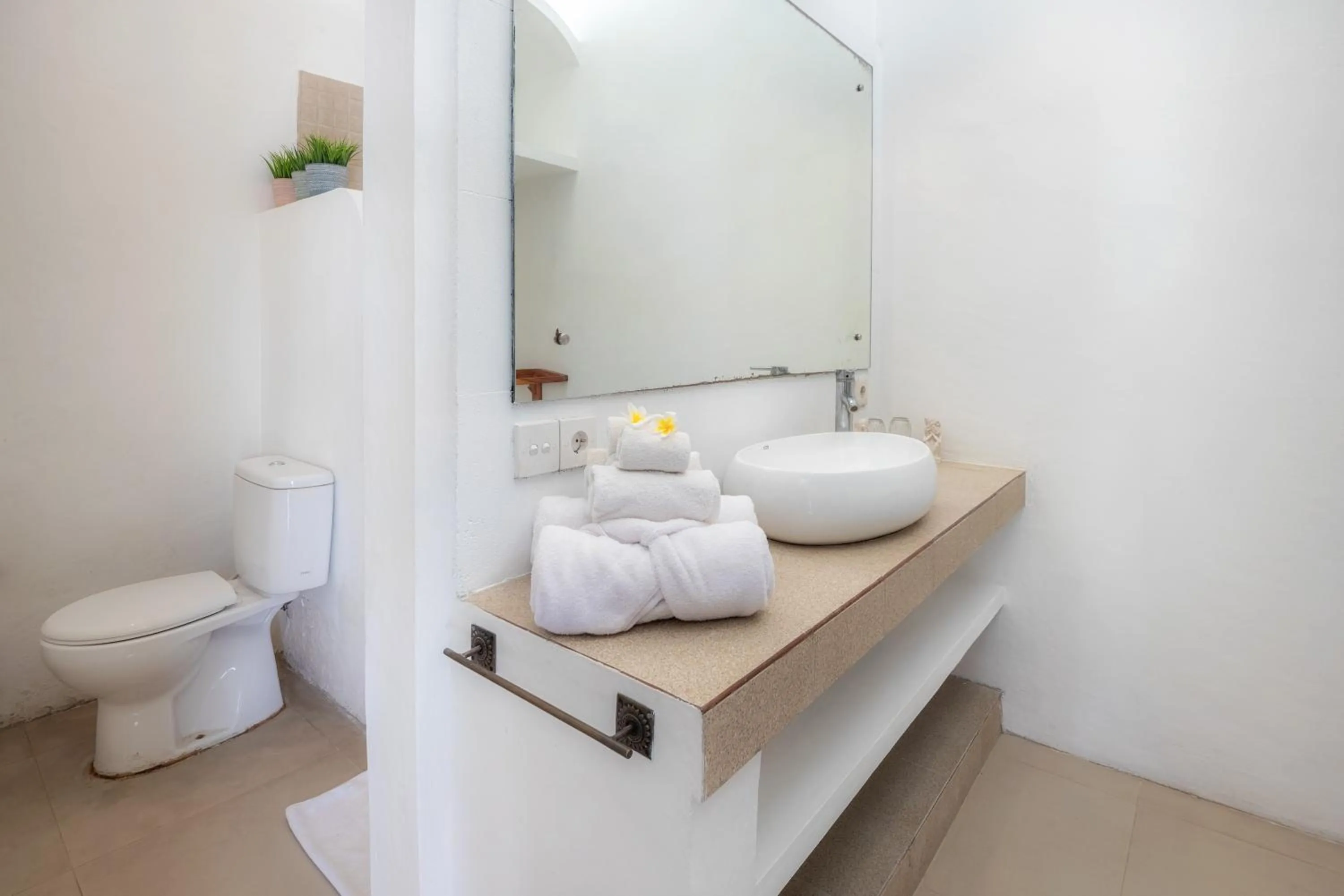 Toilet in Villa Dipta