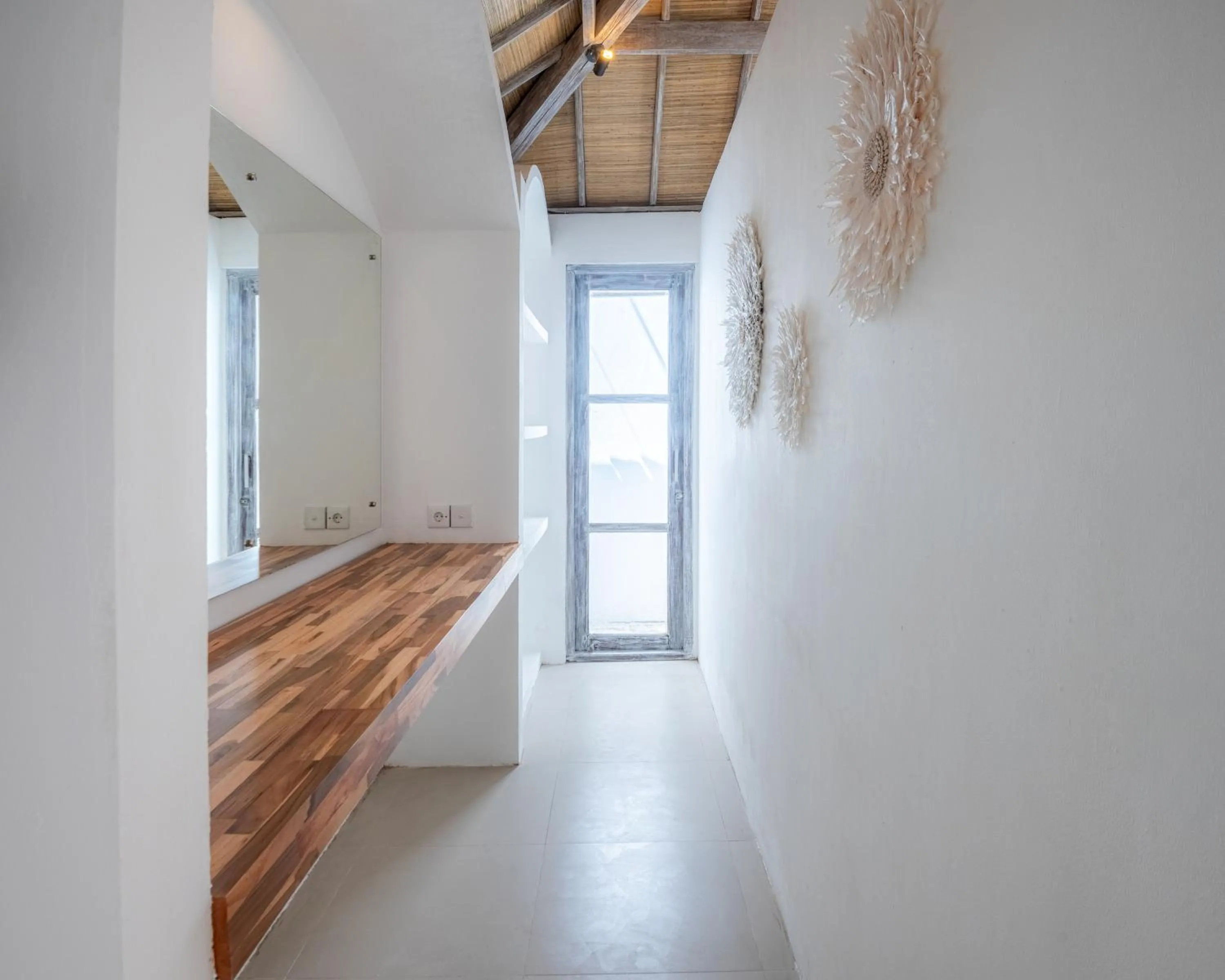 wardrobe in Villa Dipta