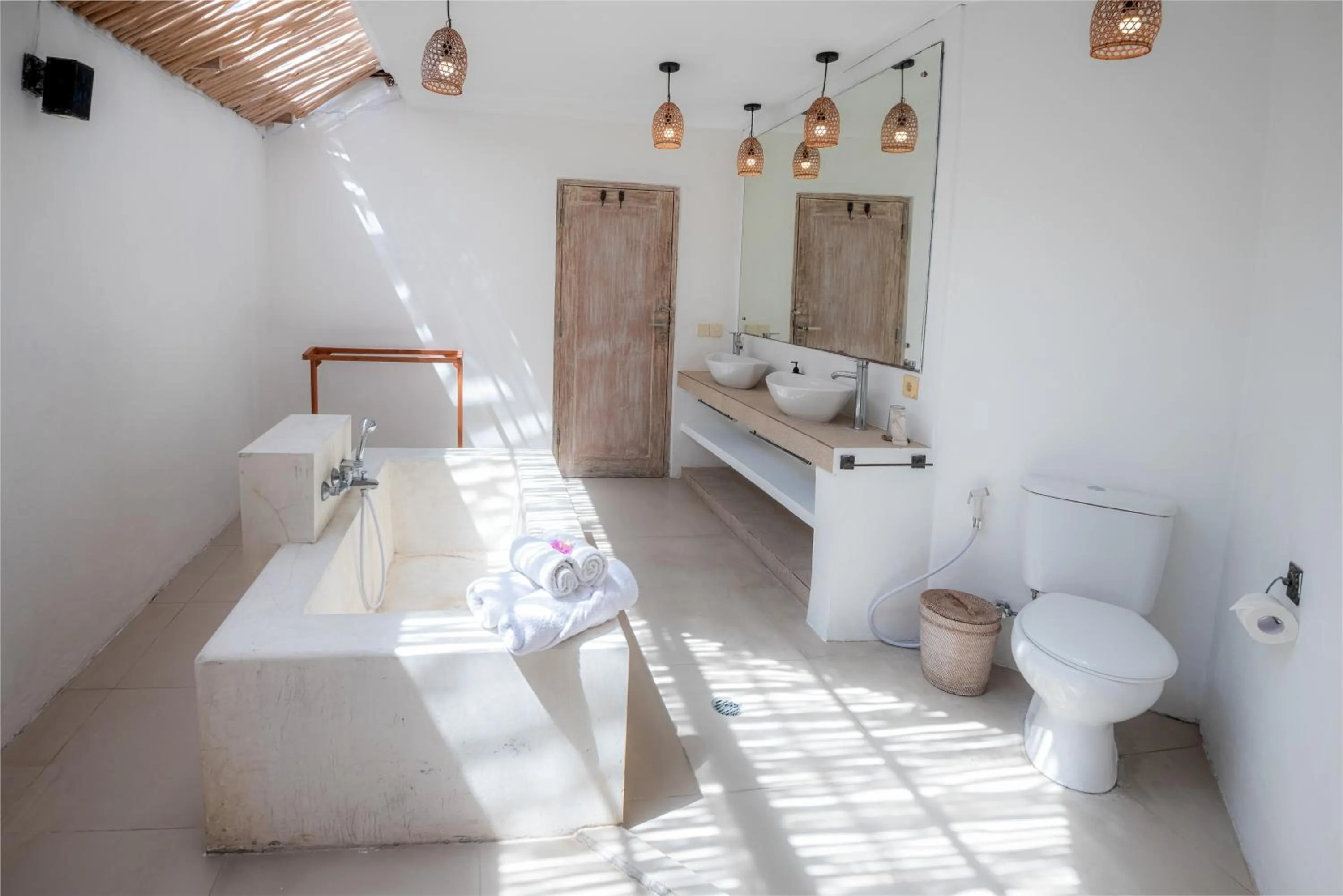 Toilet, Bed in Villa Dipta