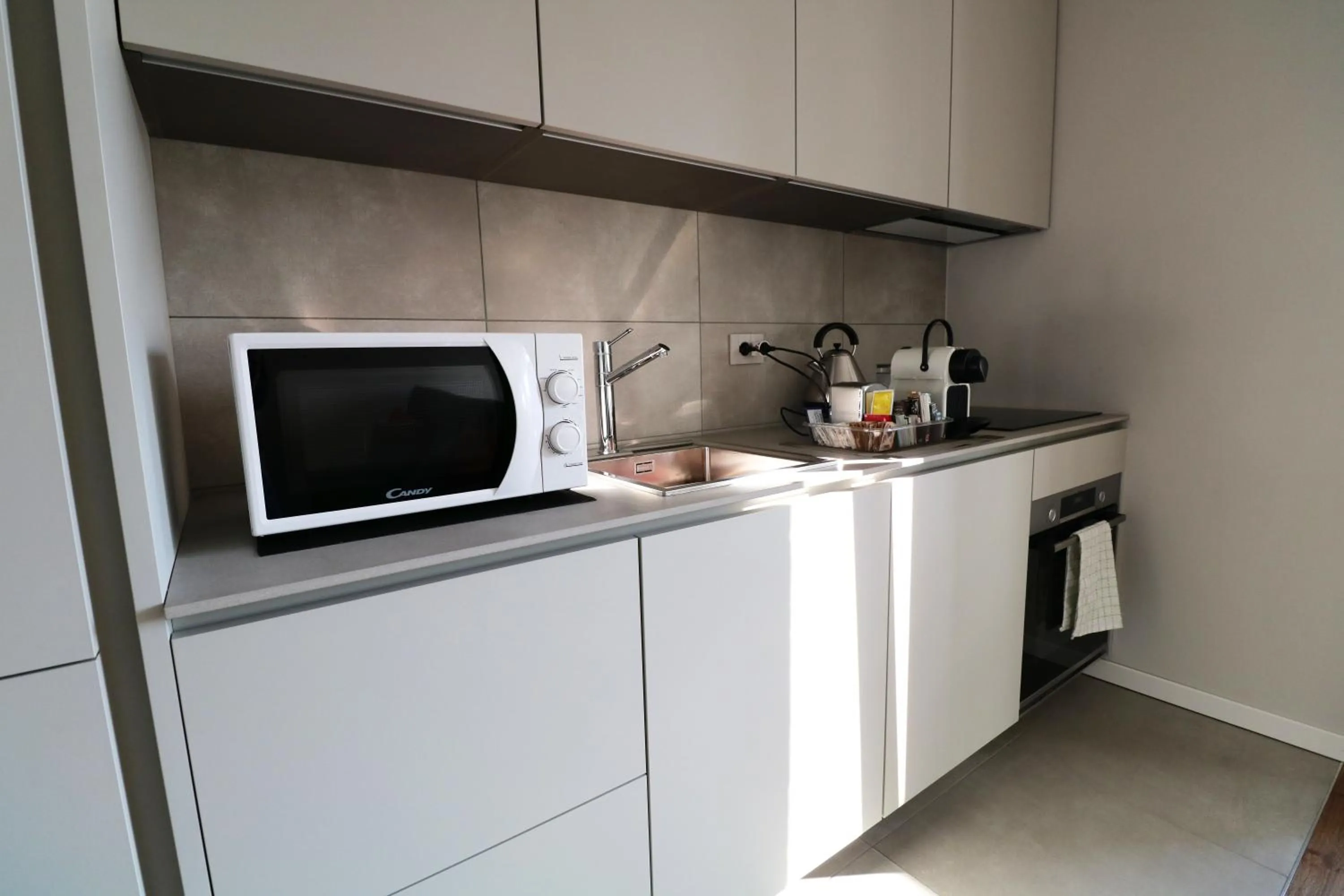 Coffee/tea facilities in Aparthotel Isola