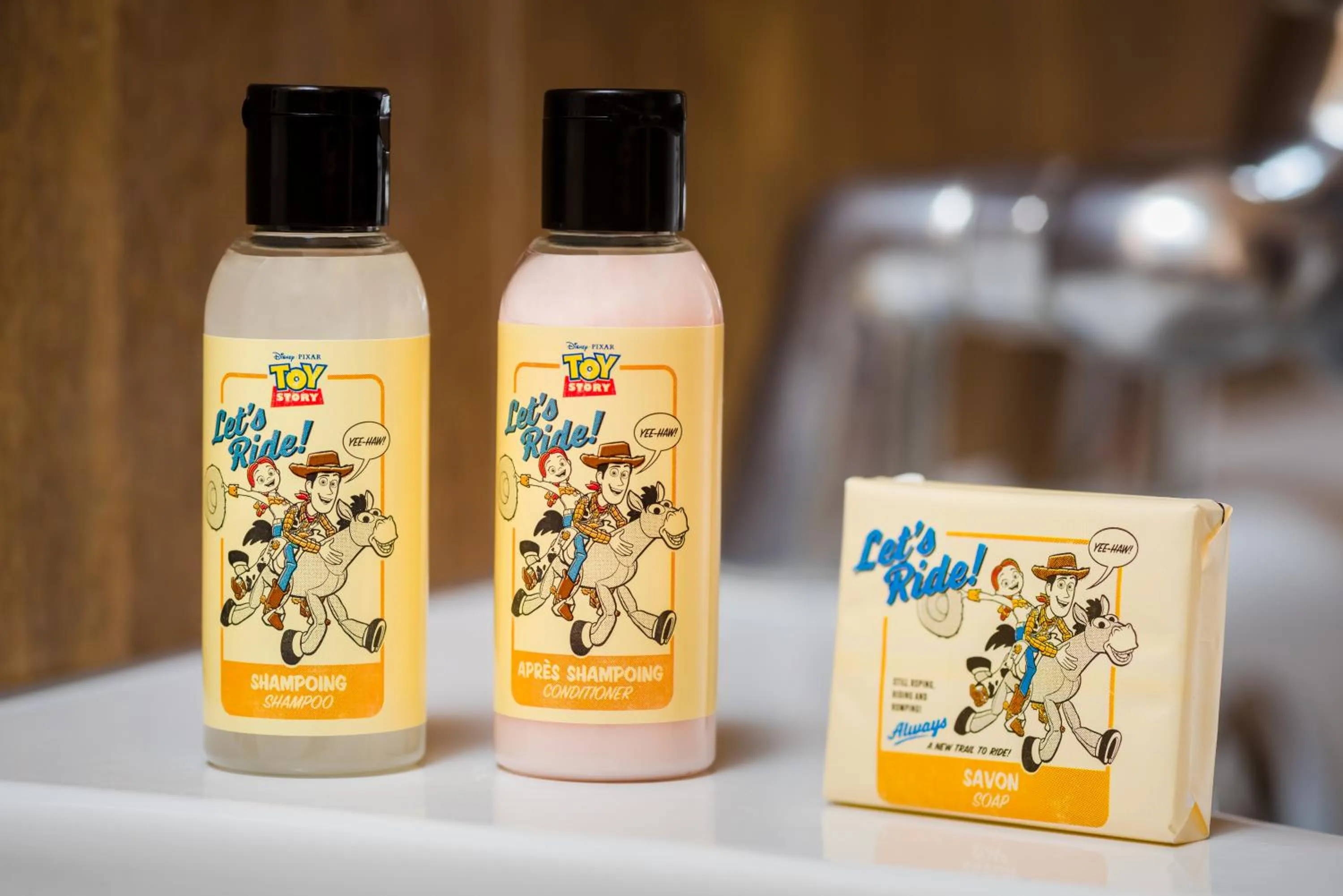 Bathroom in Disney Hotel Cheyenne