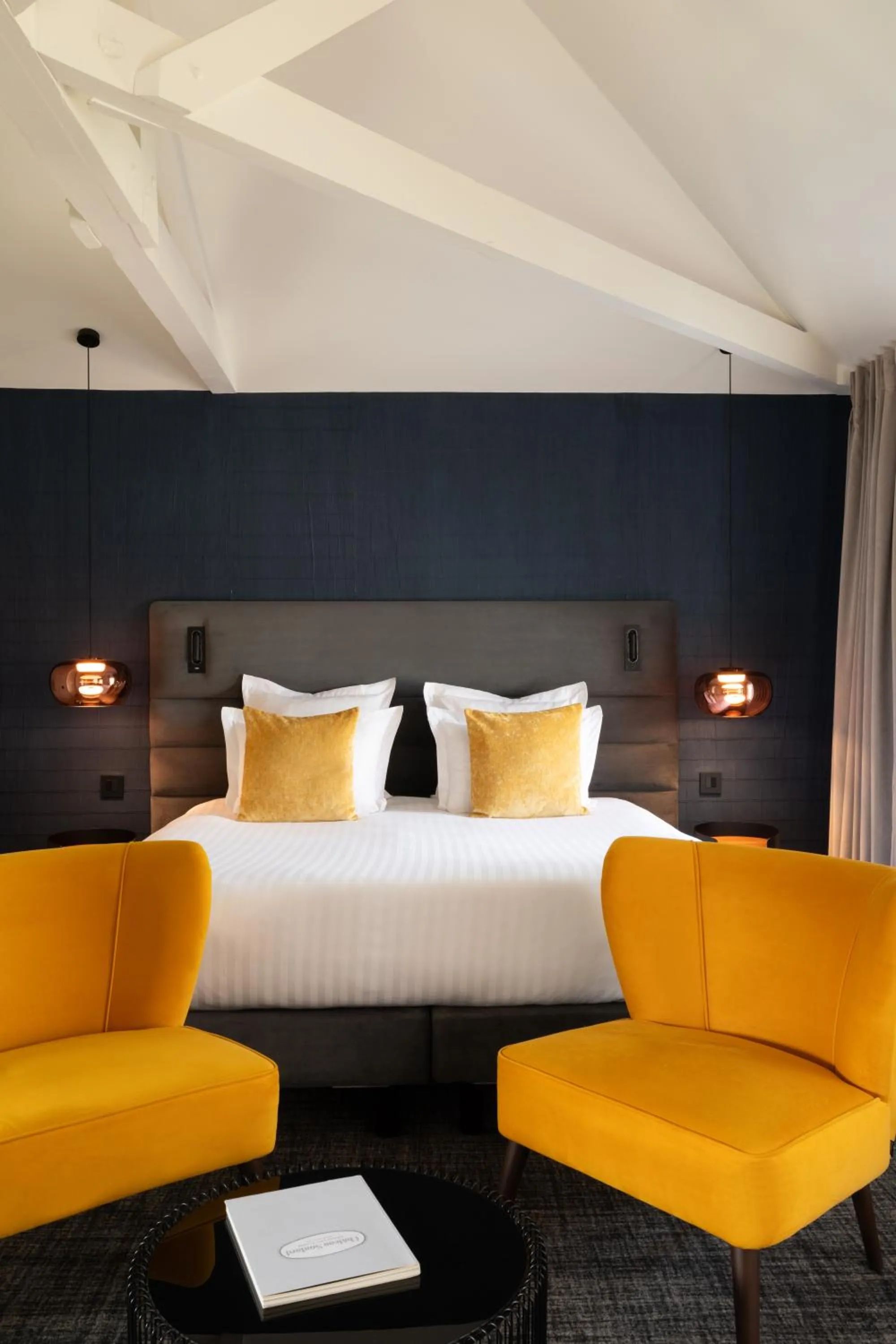 Bed in Hôtel La Maison Bord'eaux