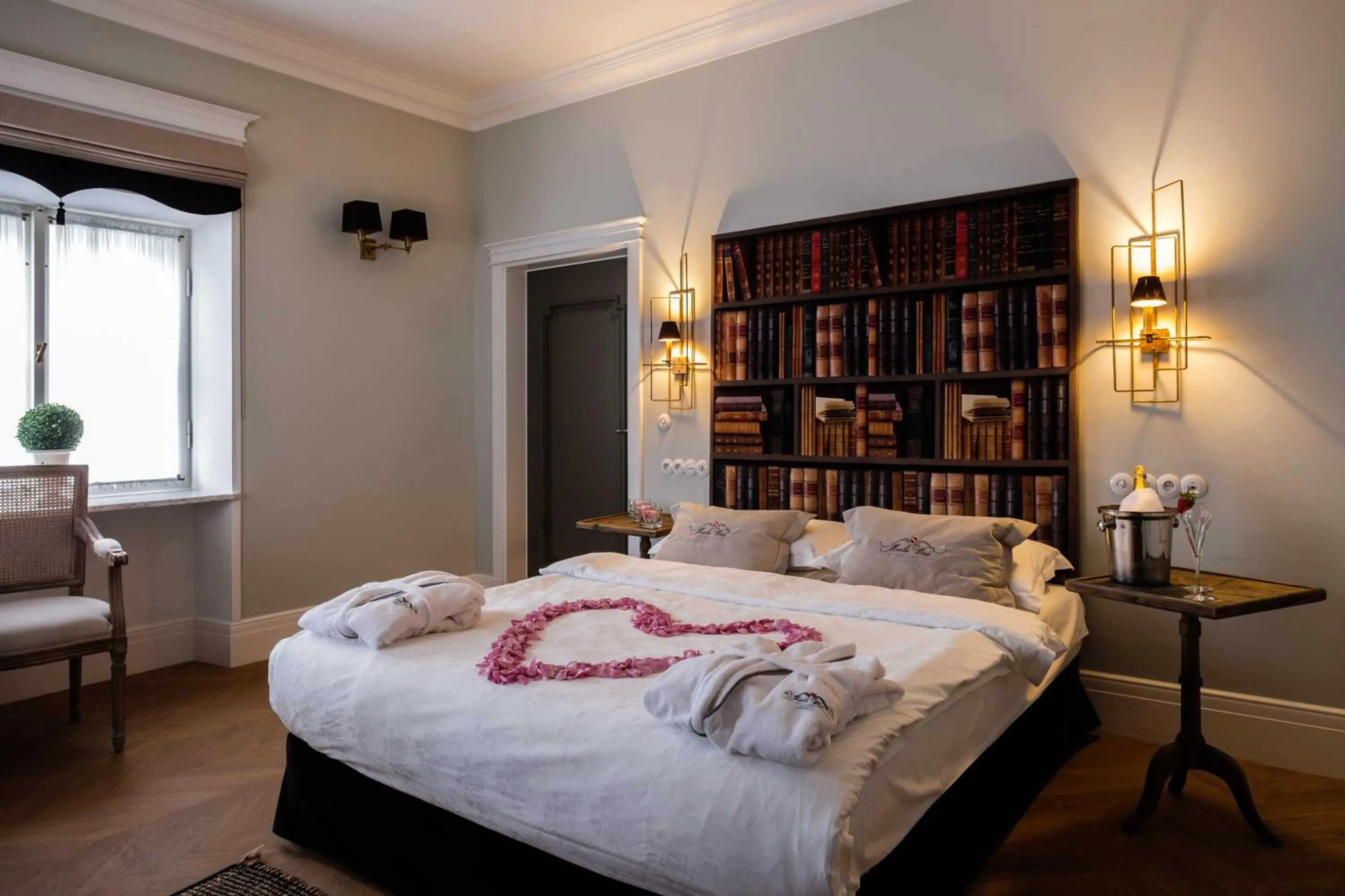 Bedroom, Bed in Hotel & Spa Pałac Mała Wieś