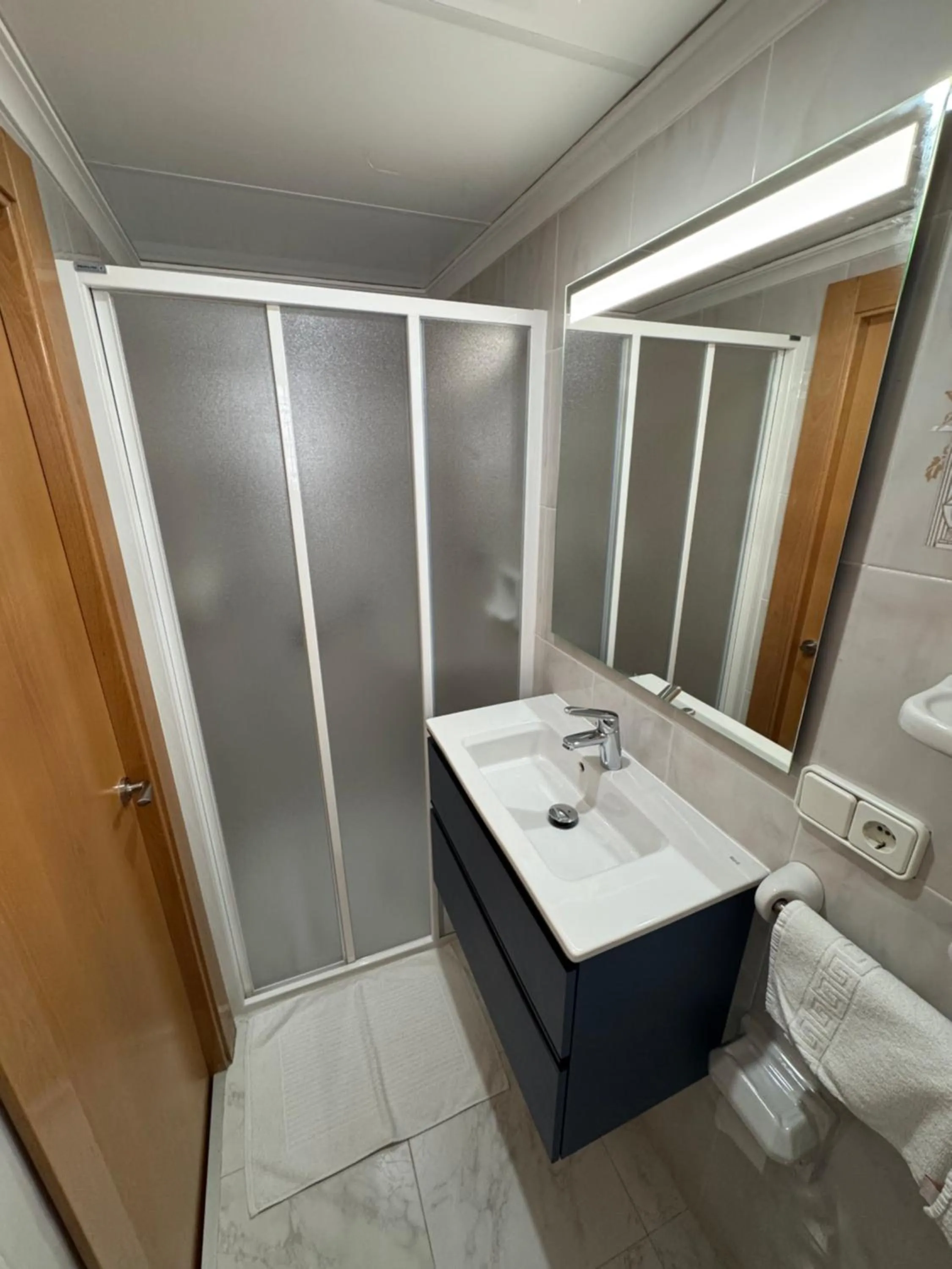 Shower in Apartamentos Playa Sol