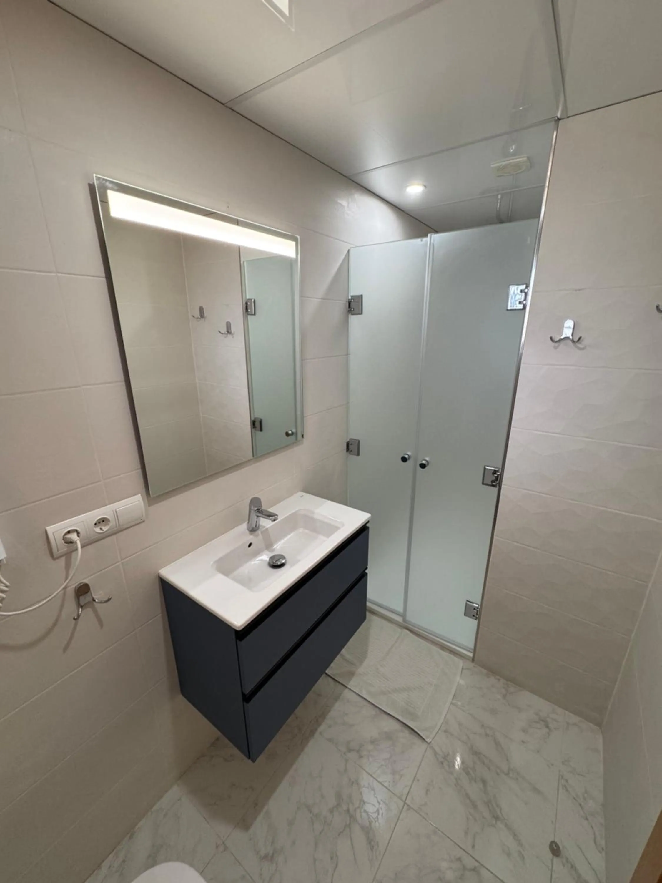 Shower in Apartamentos Playa Sol