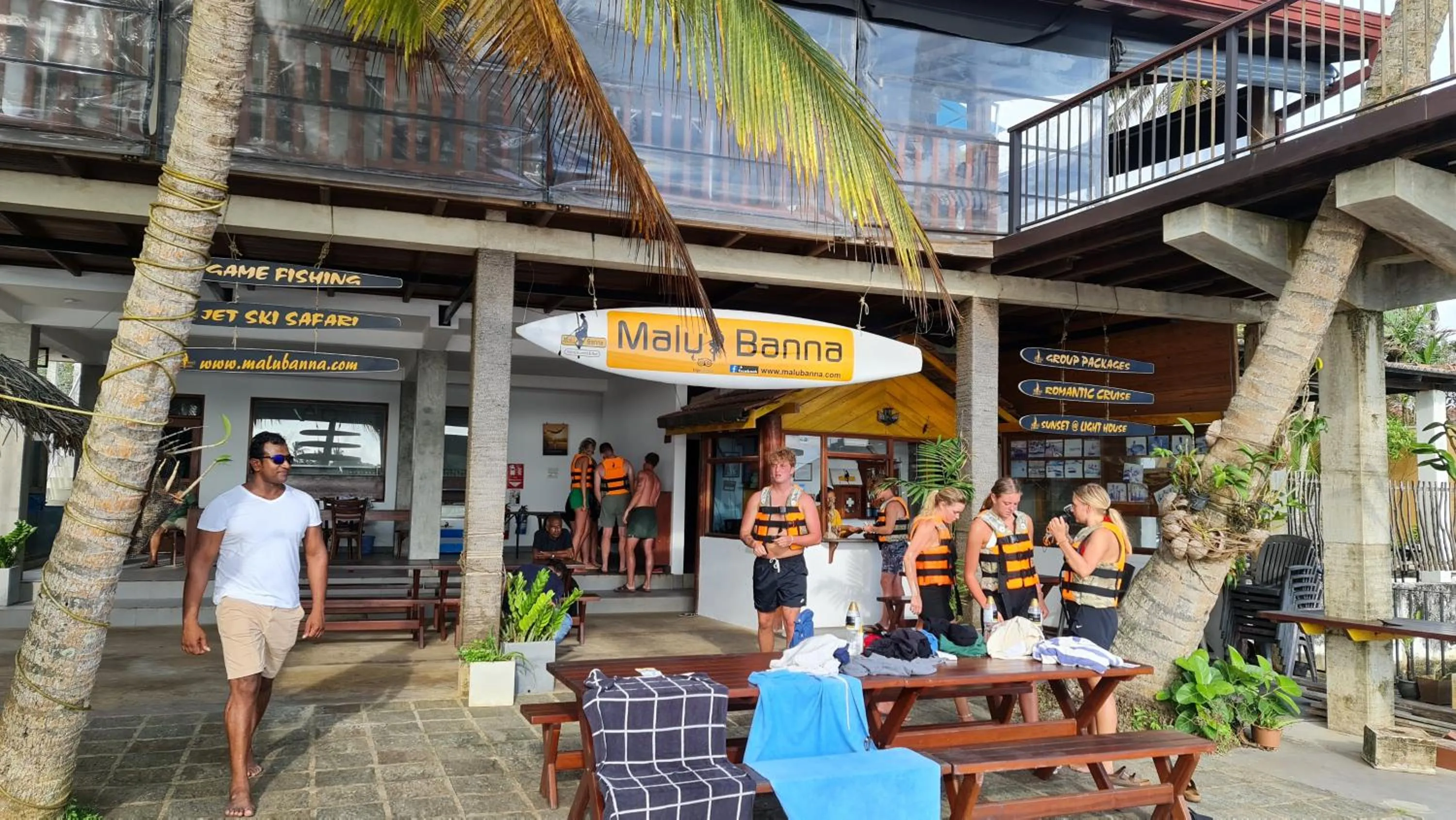 Property building in Malu Banna