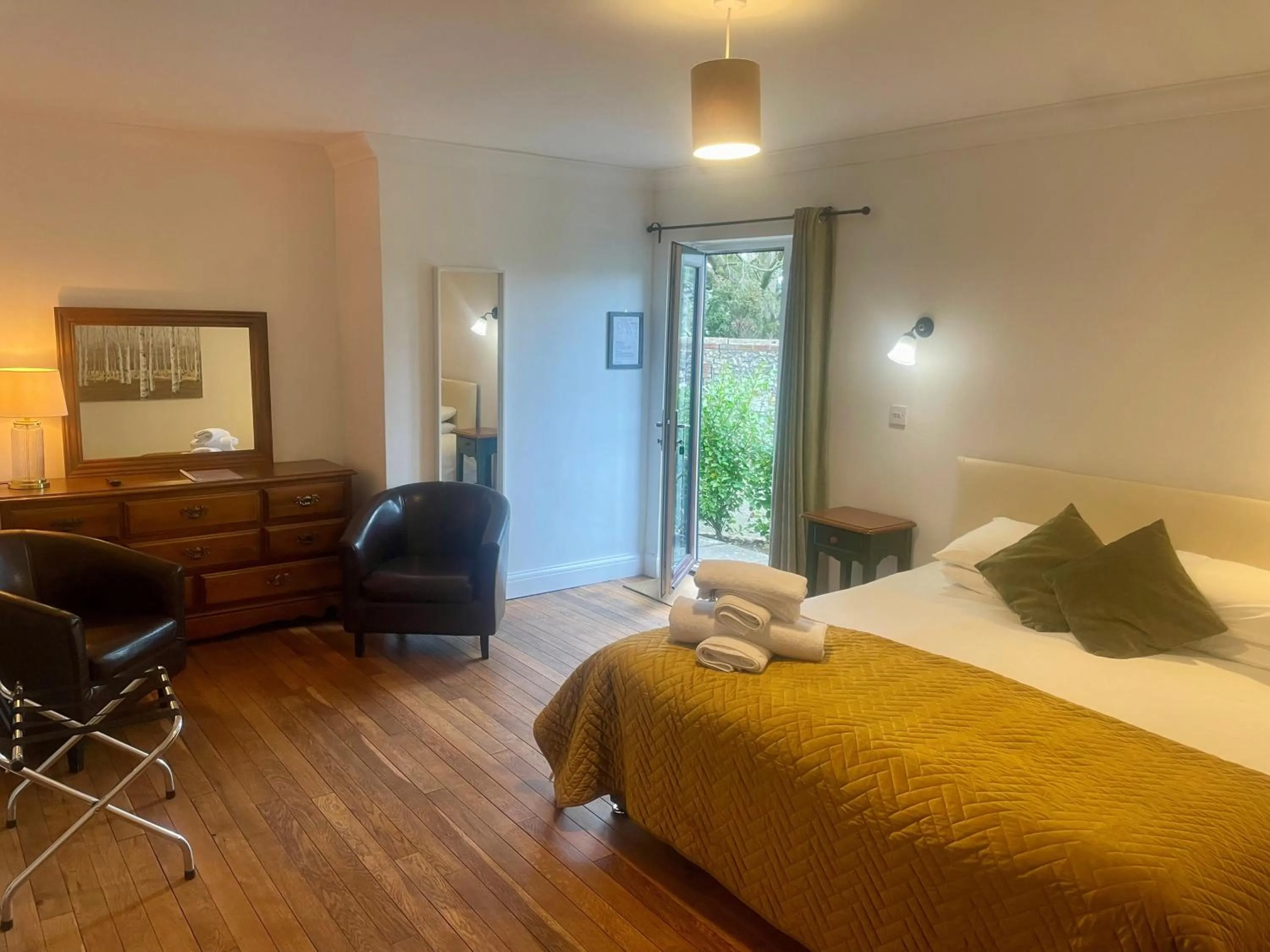 Bed in Old Selden Farm B&B