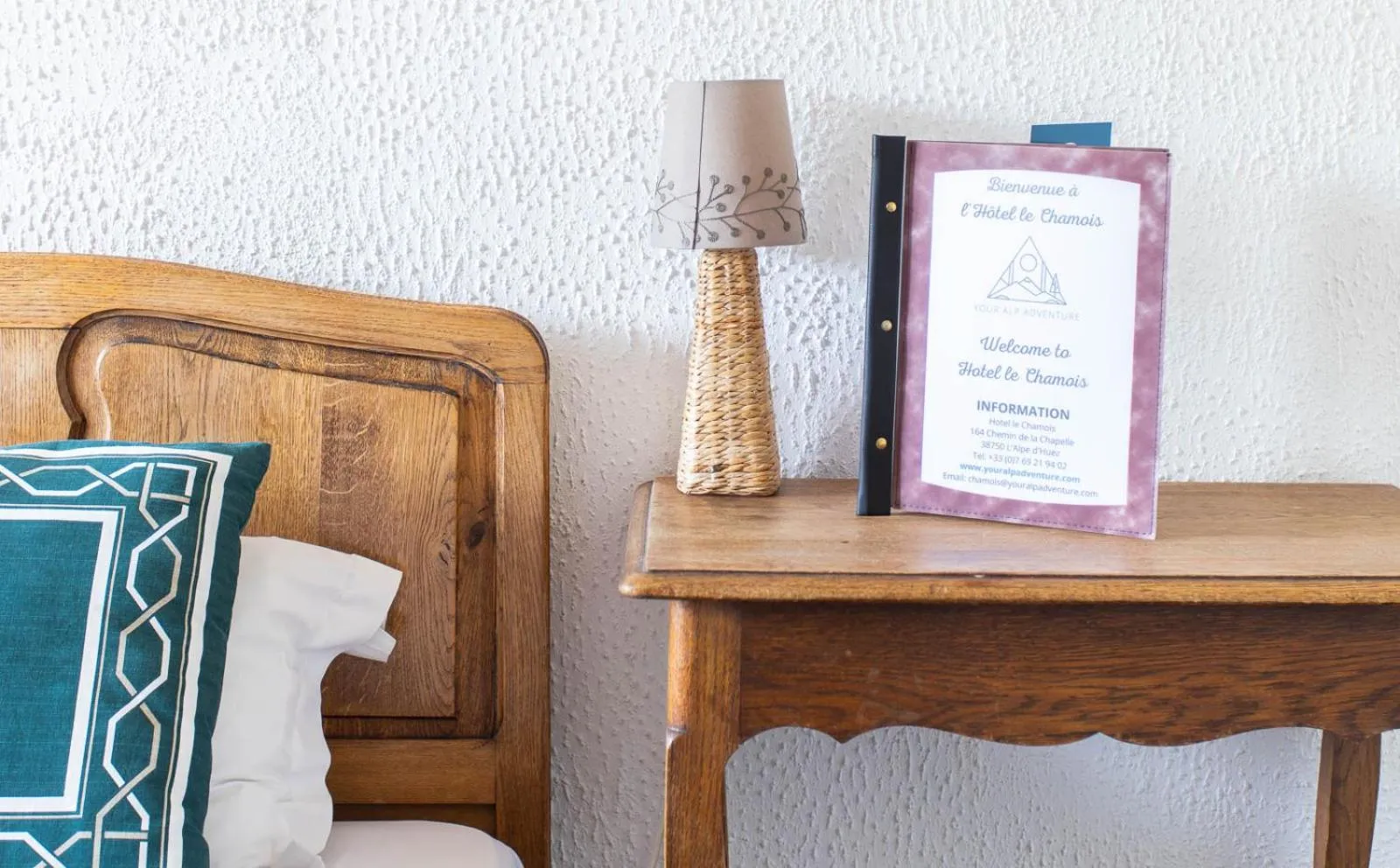 Bed in Hotel Le Chamois