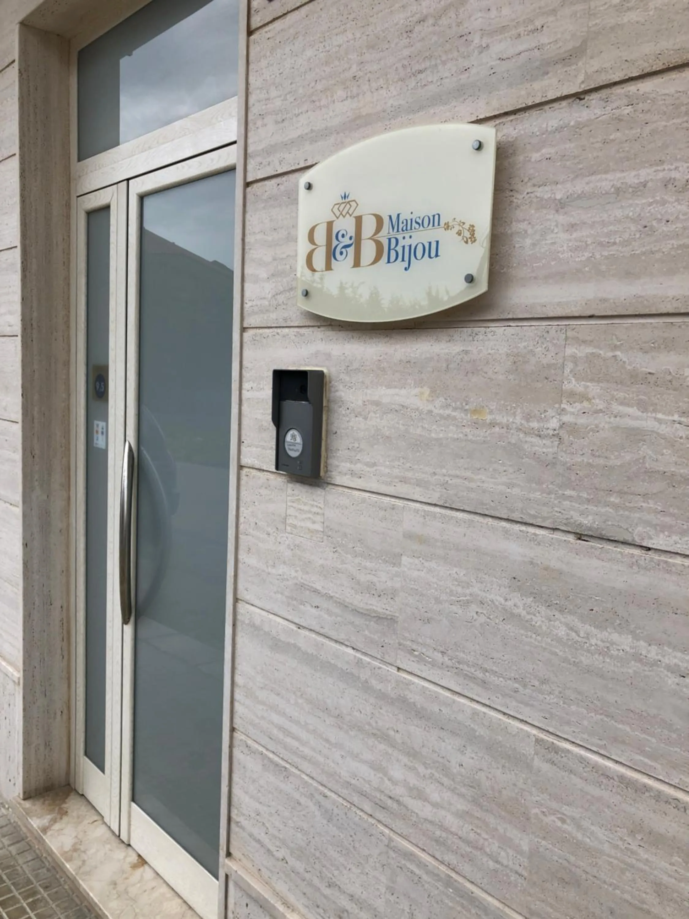 Facade/entrance in Maison Bijou B&B