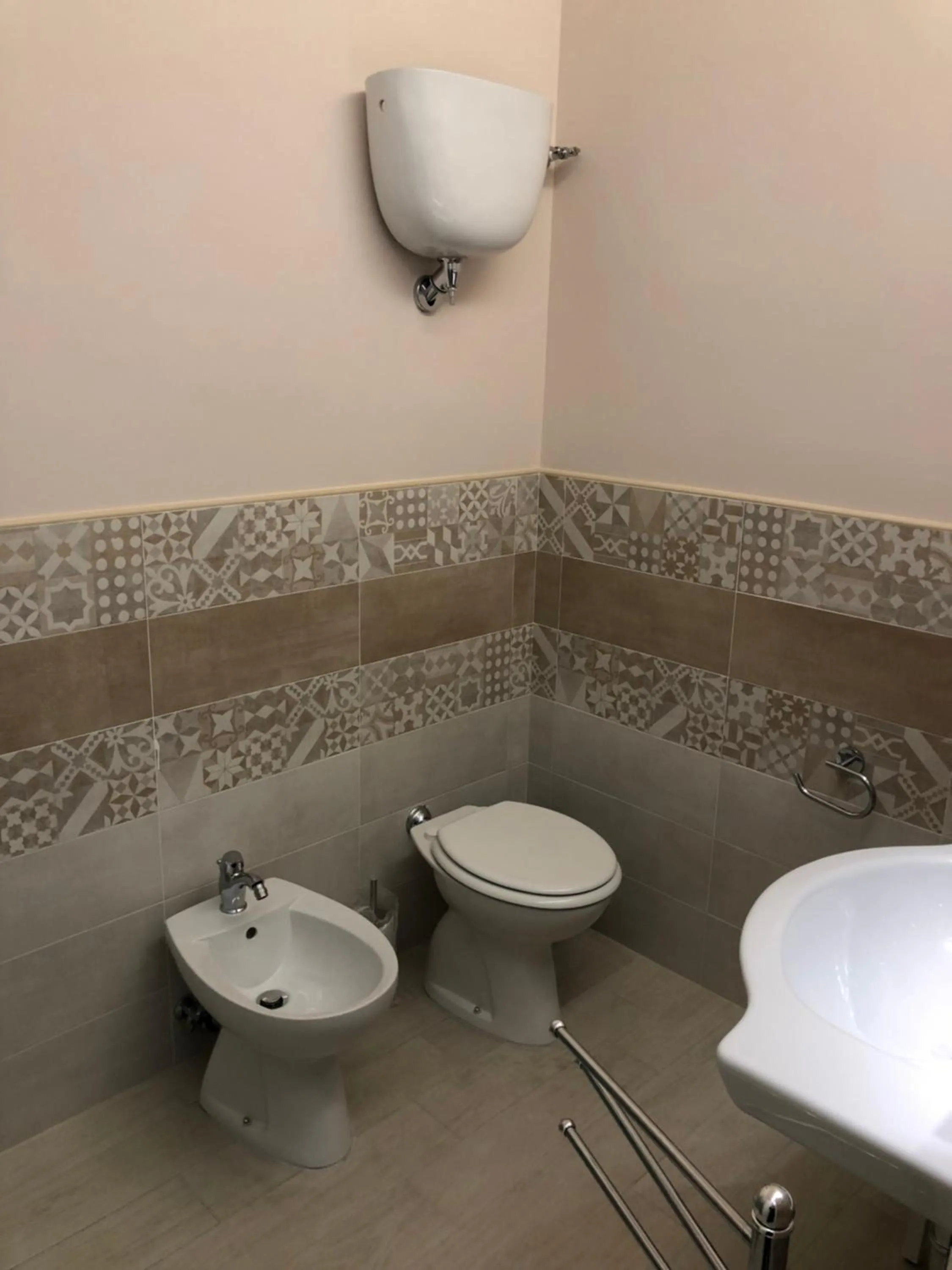 Toilet in Maison Bijou B&B