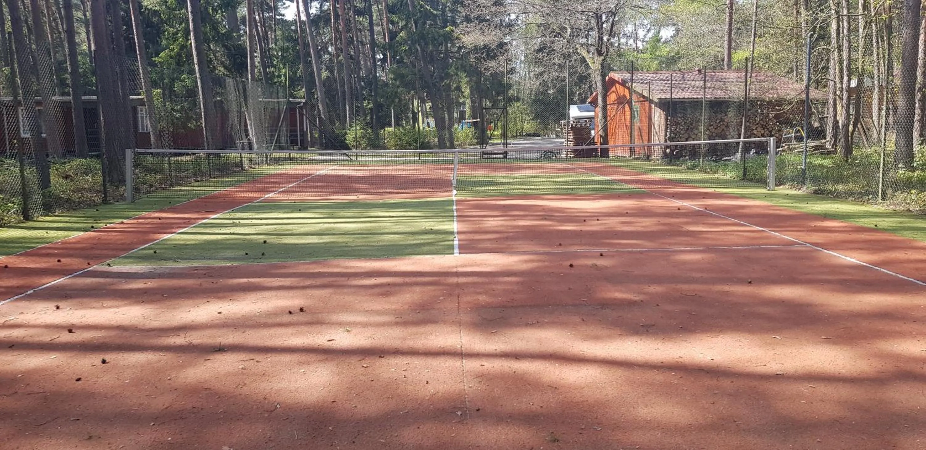 Tennis court in O.W. Krakus II - Domki i Pokoje
