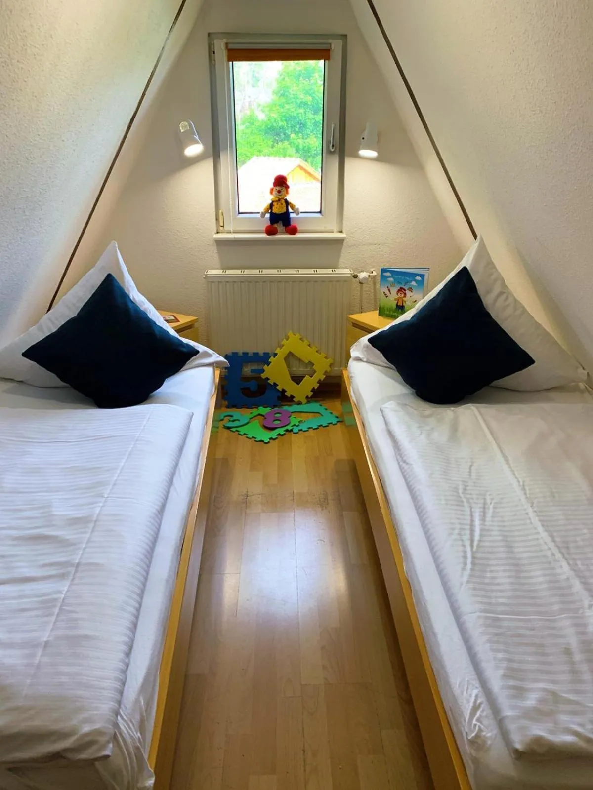 Photo of the whole room, Bed in Family Club Harz