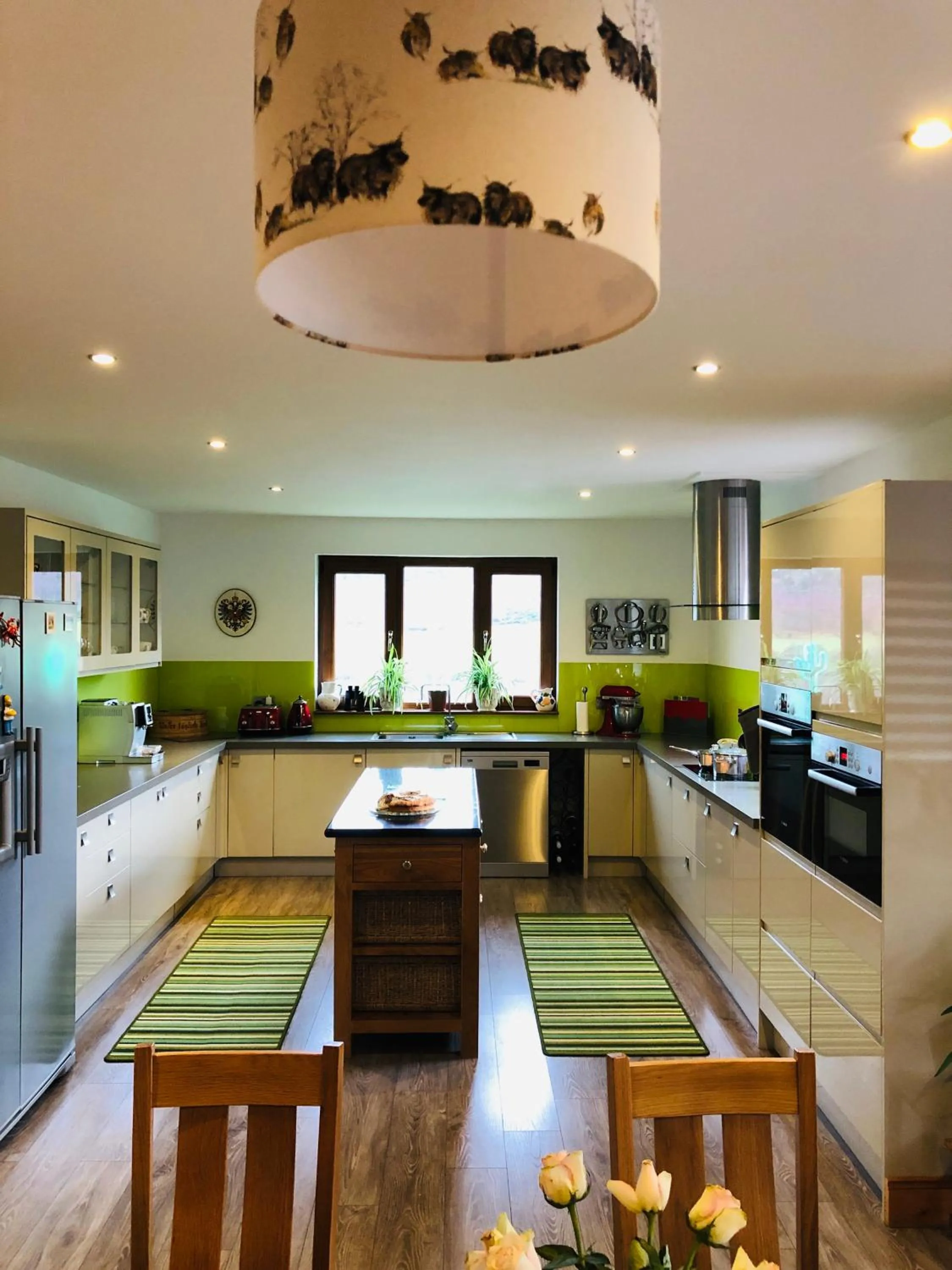 Restaurant/places to eat in Doura Lodge