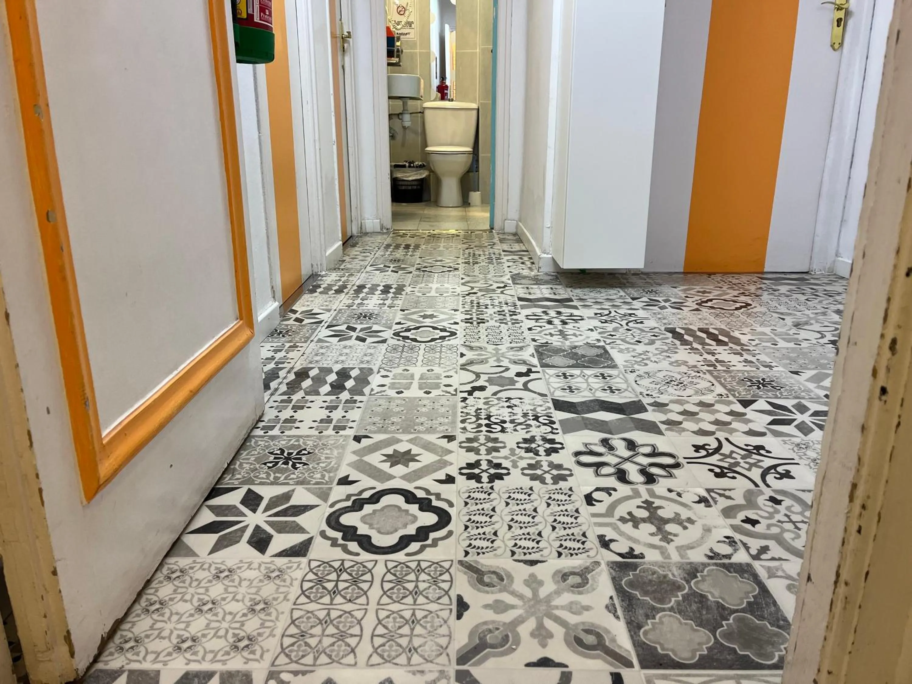 Property building in Casa de Huéspedes Almansa