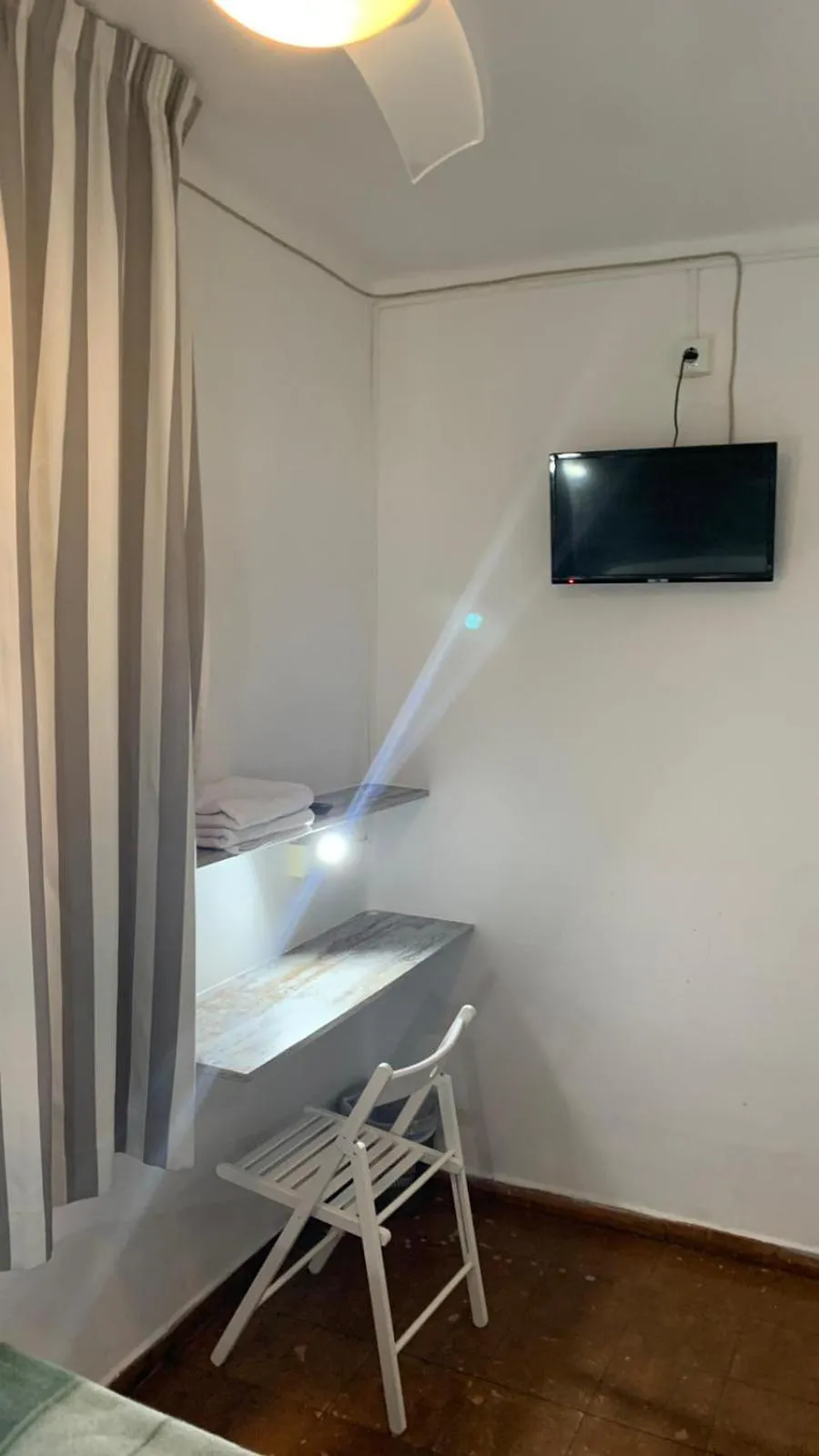 TV and multimedia in Casa de Huéspedes Almansa