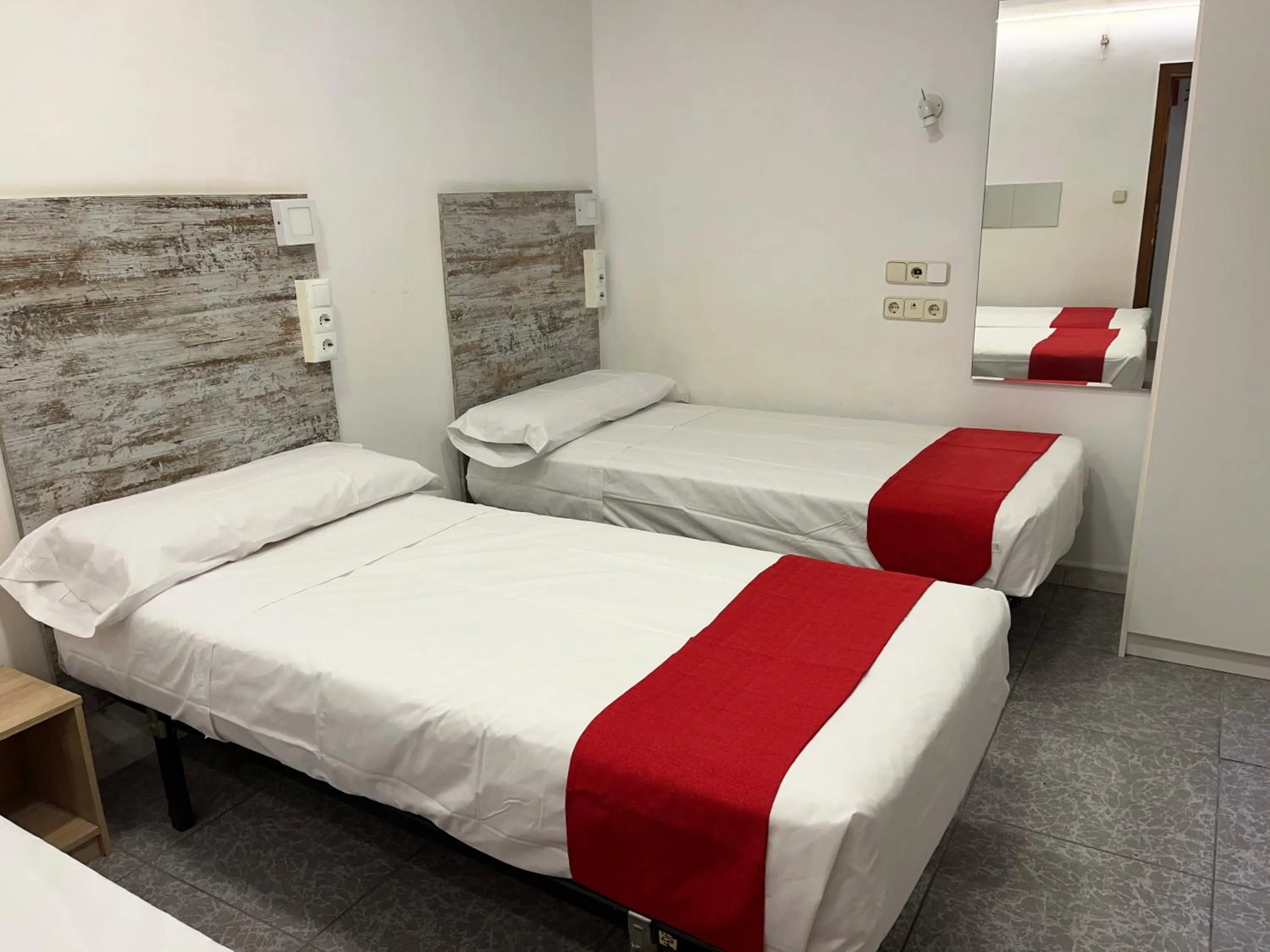 Bedroom, Bed in Casa de Huéspedes Almansa