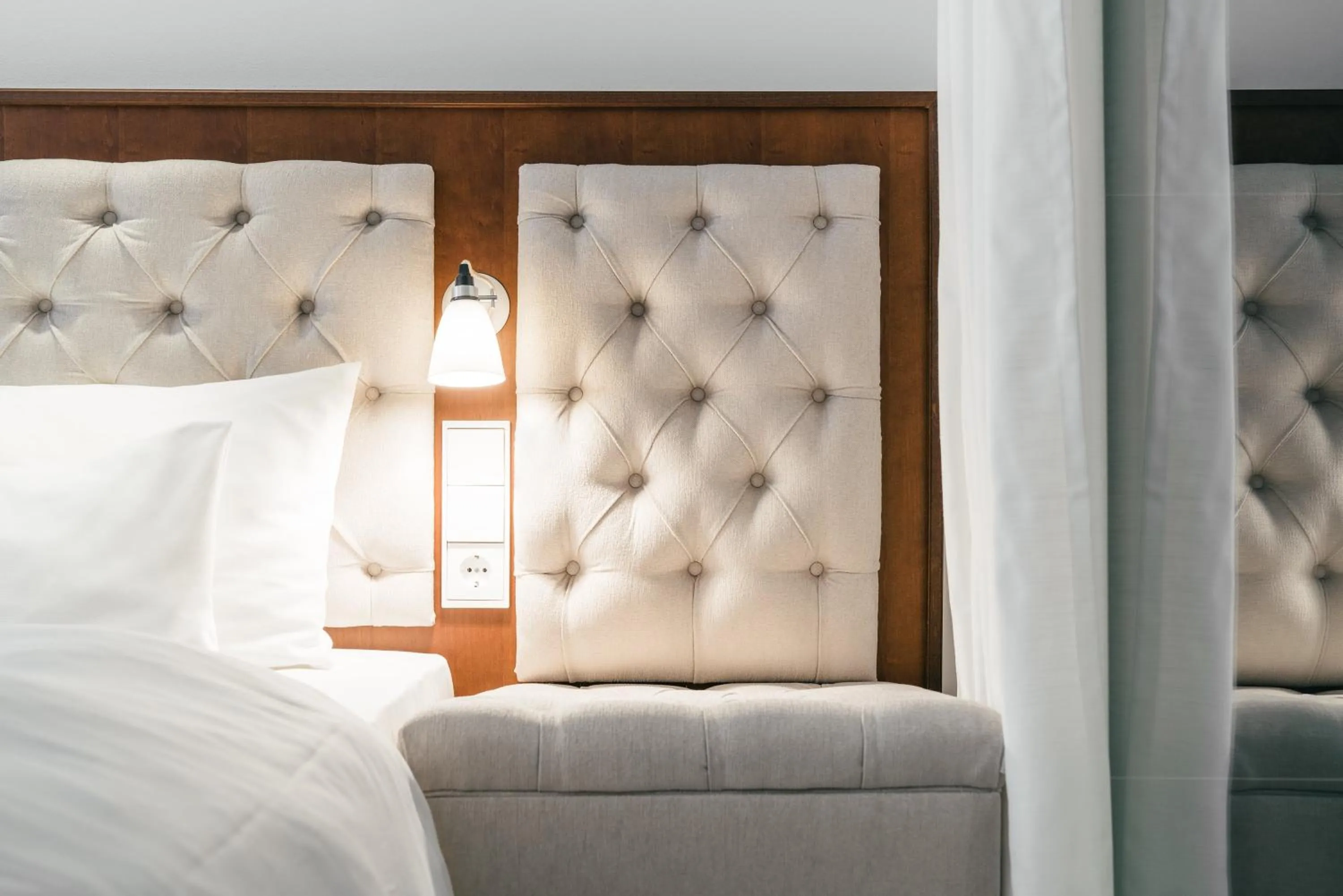 Photo of the whole room, Bed in Ruby Lissi Hotel Vienna