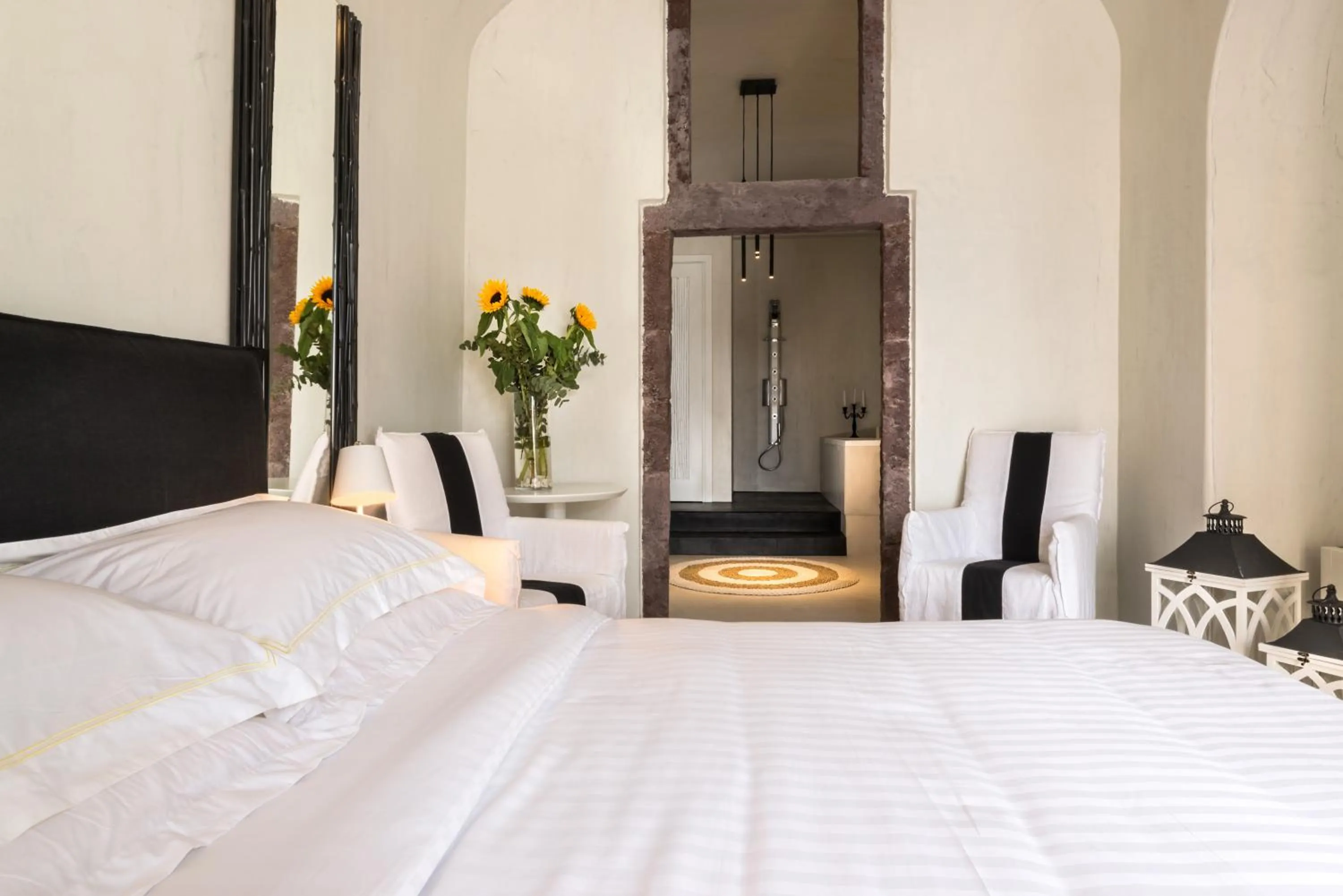 Photo of the whole room, Bed in Mythical Blue Luxury Suites