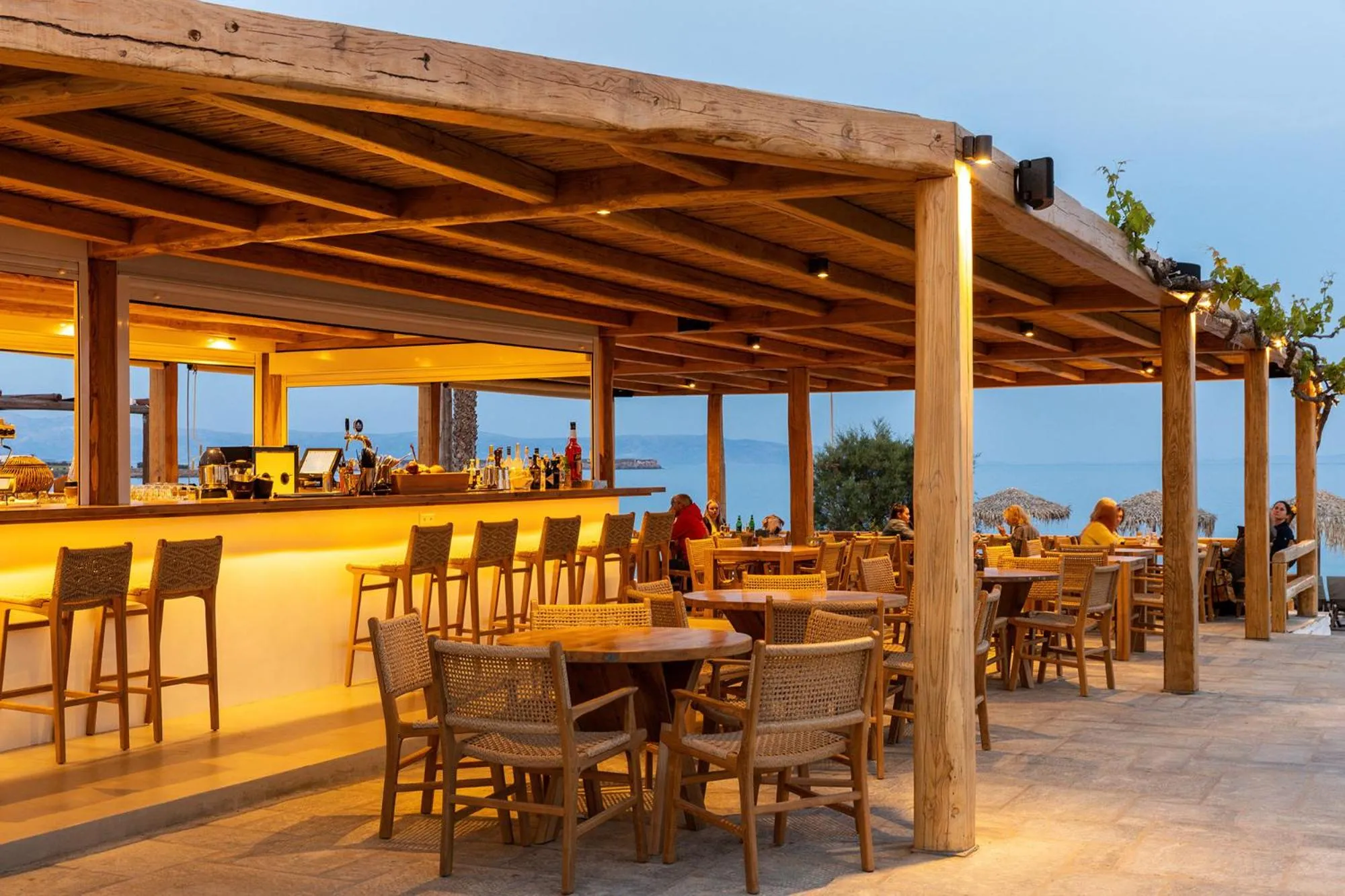 Lounge or bar in Golden Beach Hotel