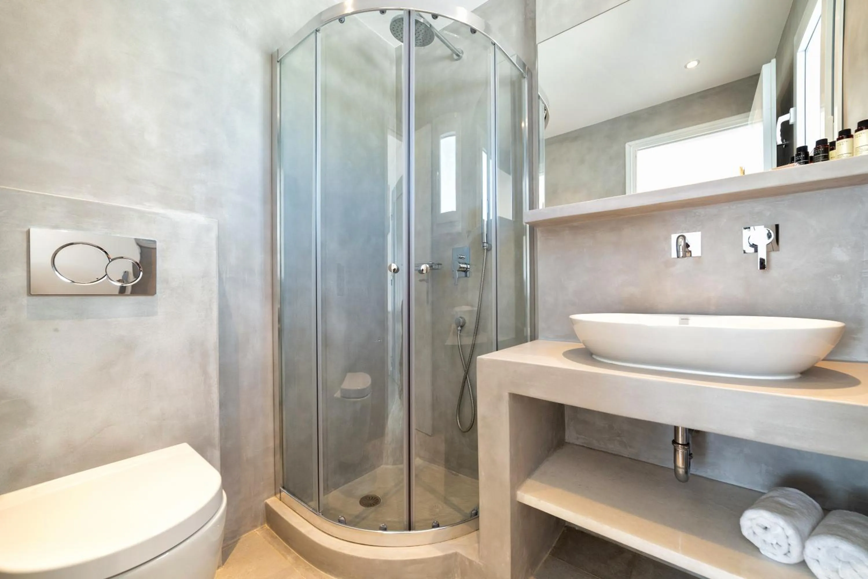 Shower in Golden Beach Hotel