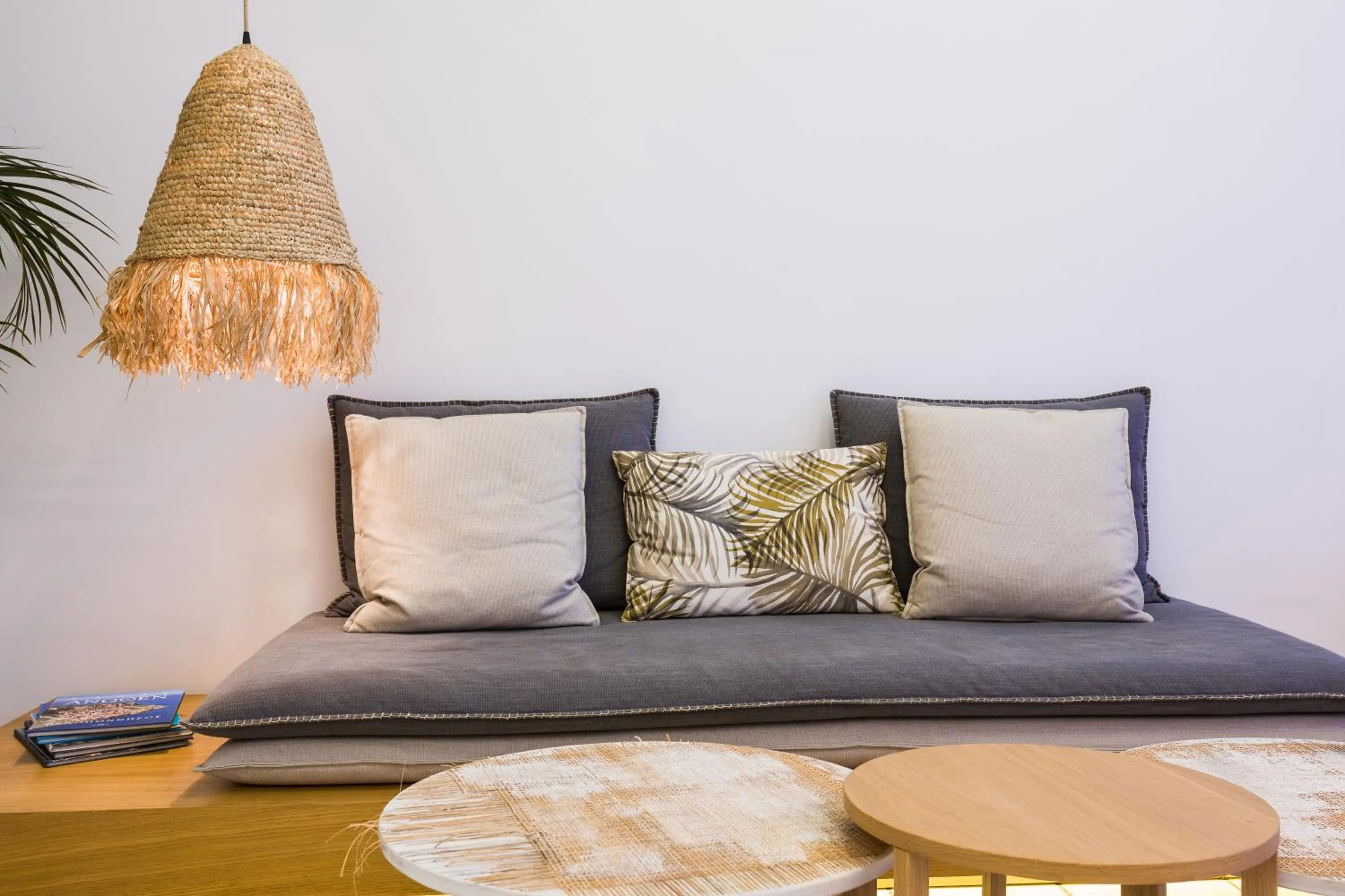 Communal lounge/ TV room in Golden Beach Hotel