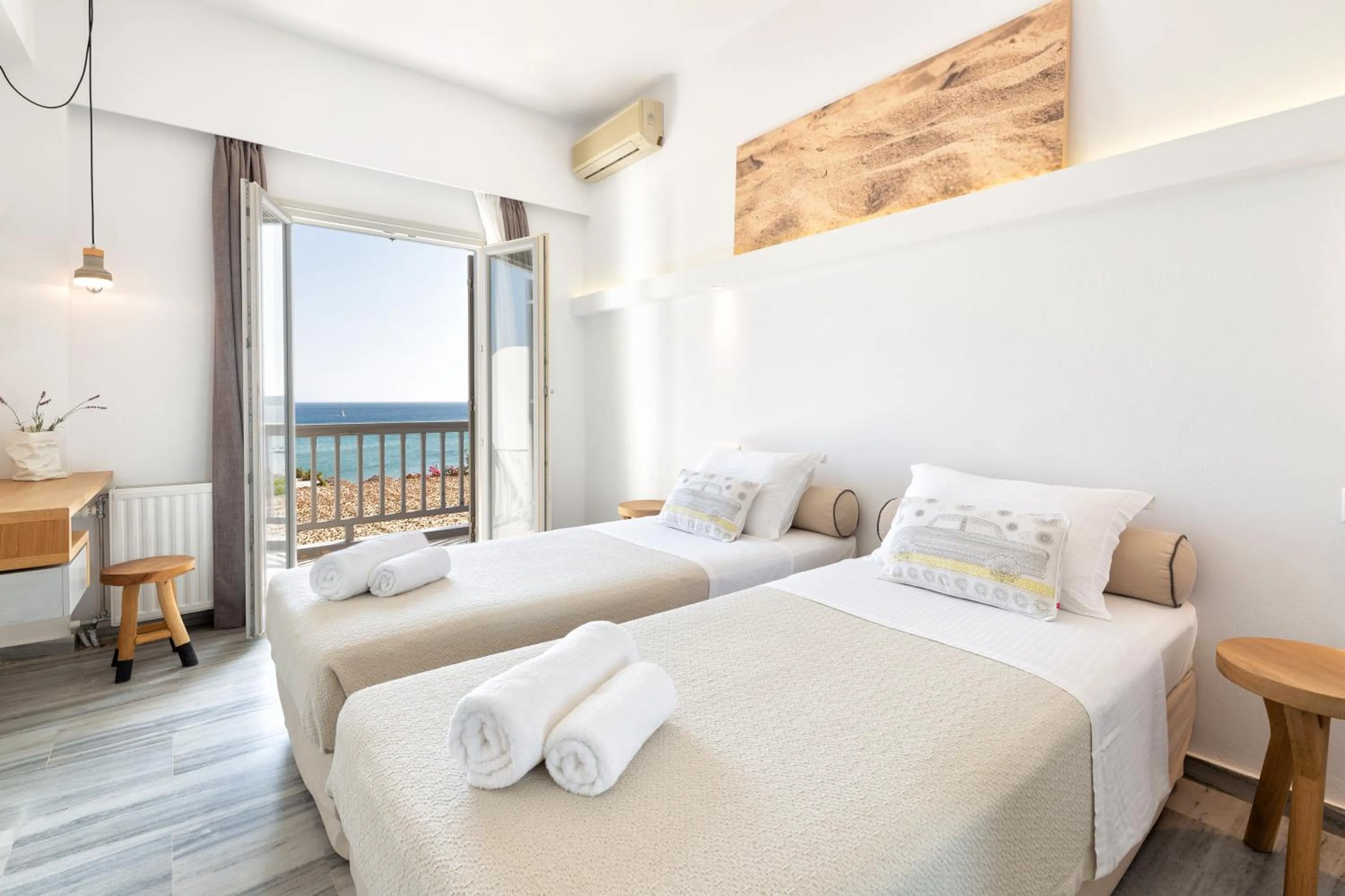 Photo of the whole room, Bed in Golden Beach Hotel