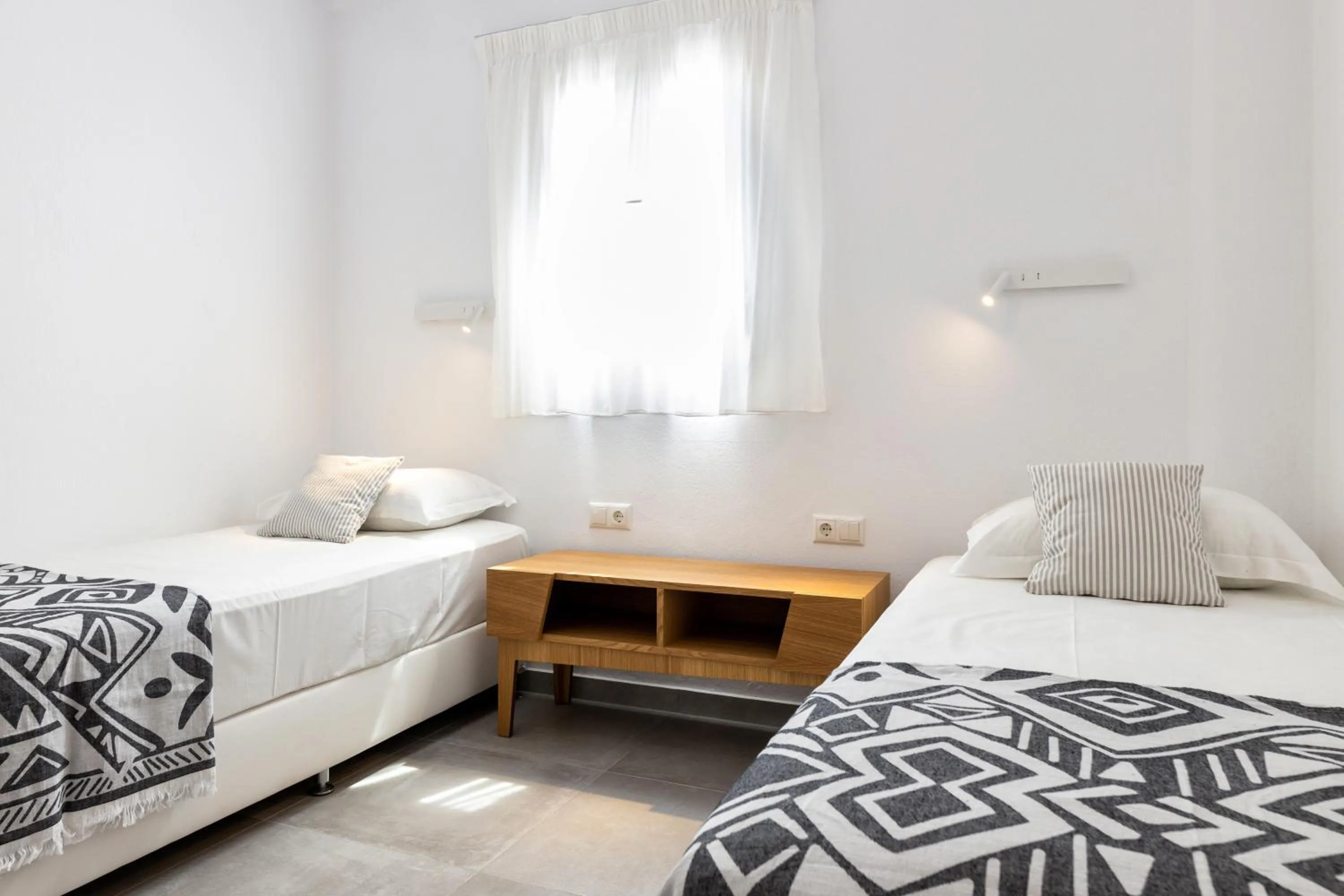 Photo of the whole room, Bed in Golden Beach Hotel