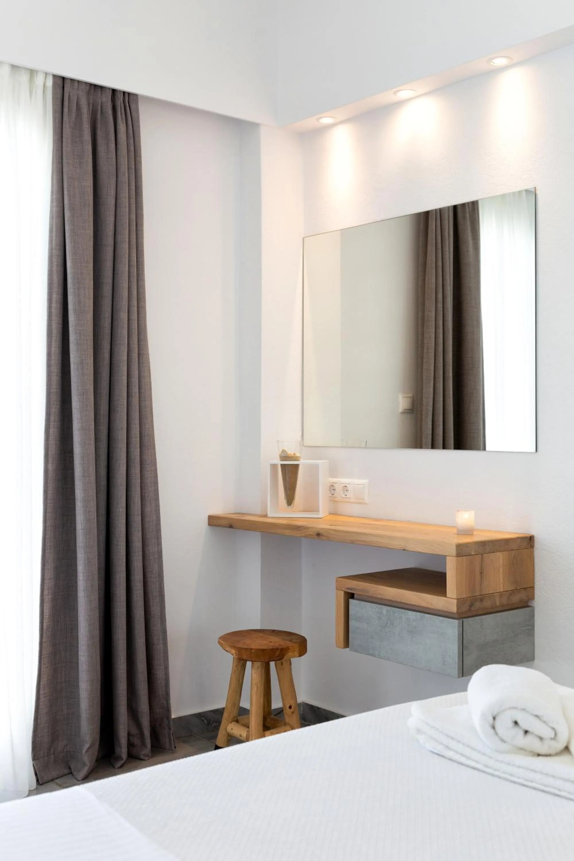 Decorative detail, Bed in Golden Beach Hotel